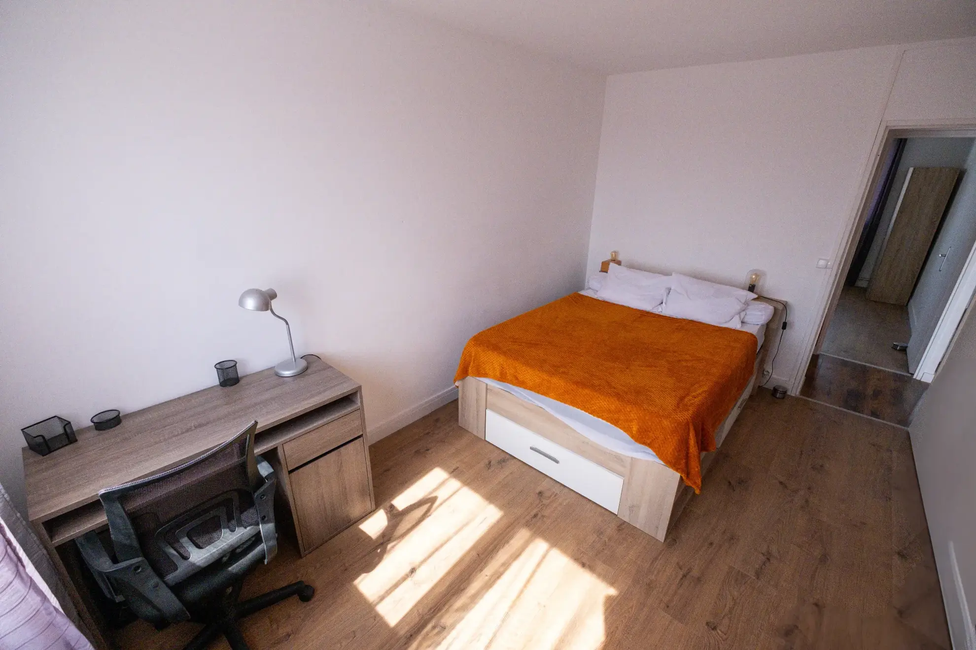 Appartement 4 pièces avec 3 chambres et balcon à Pessac 