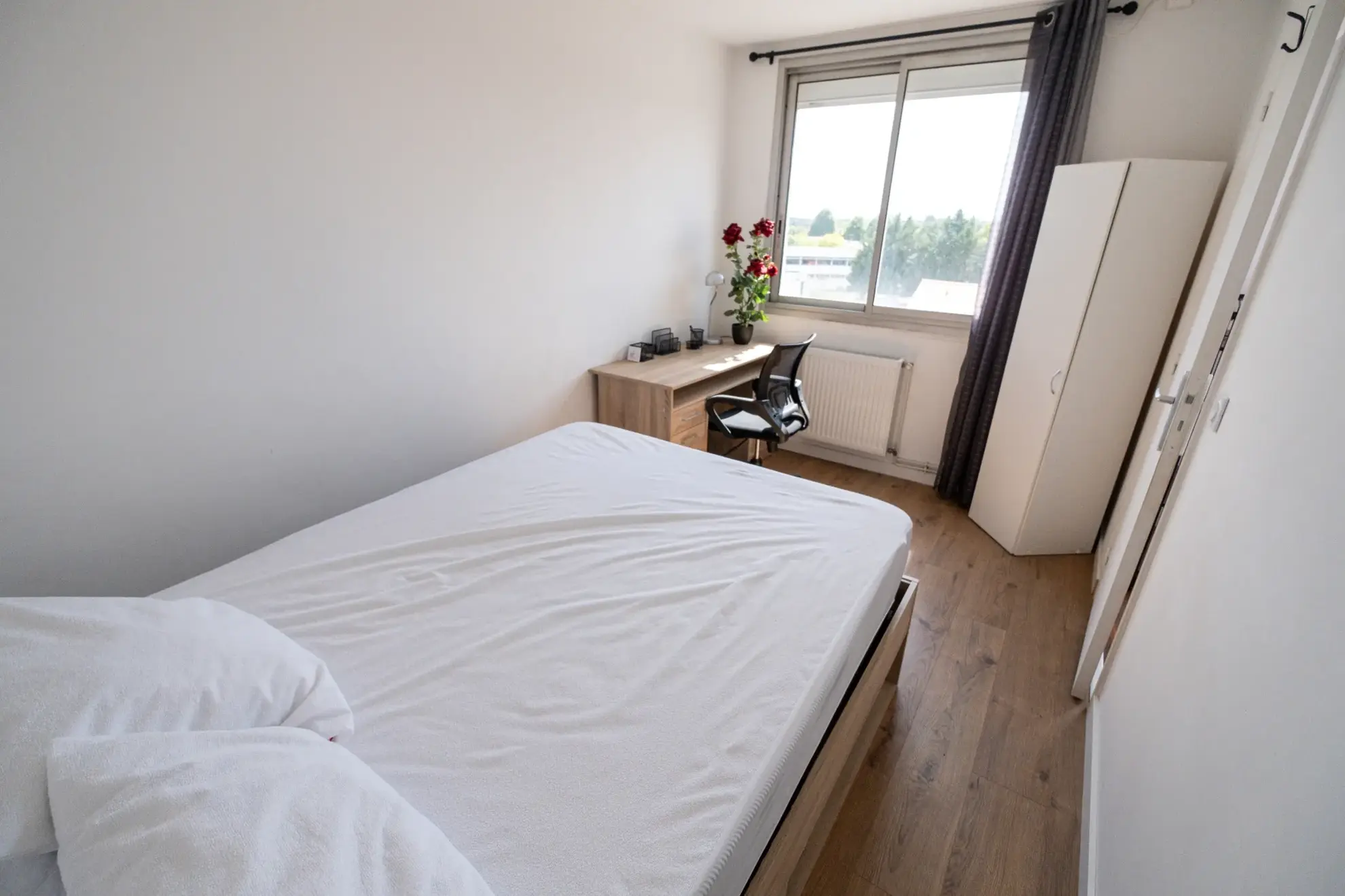 Appartement 4 pièces avec 3 chambres et balcon à Pessac 