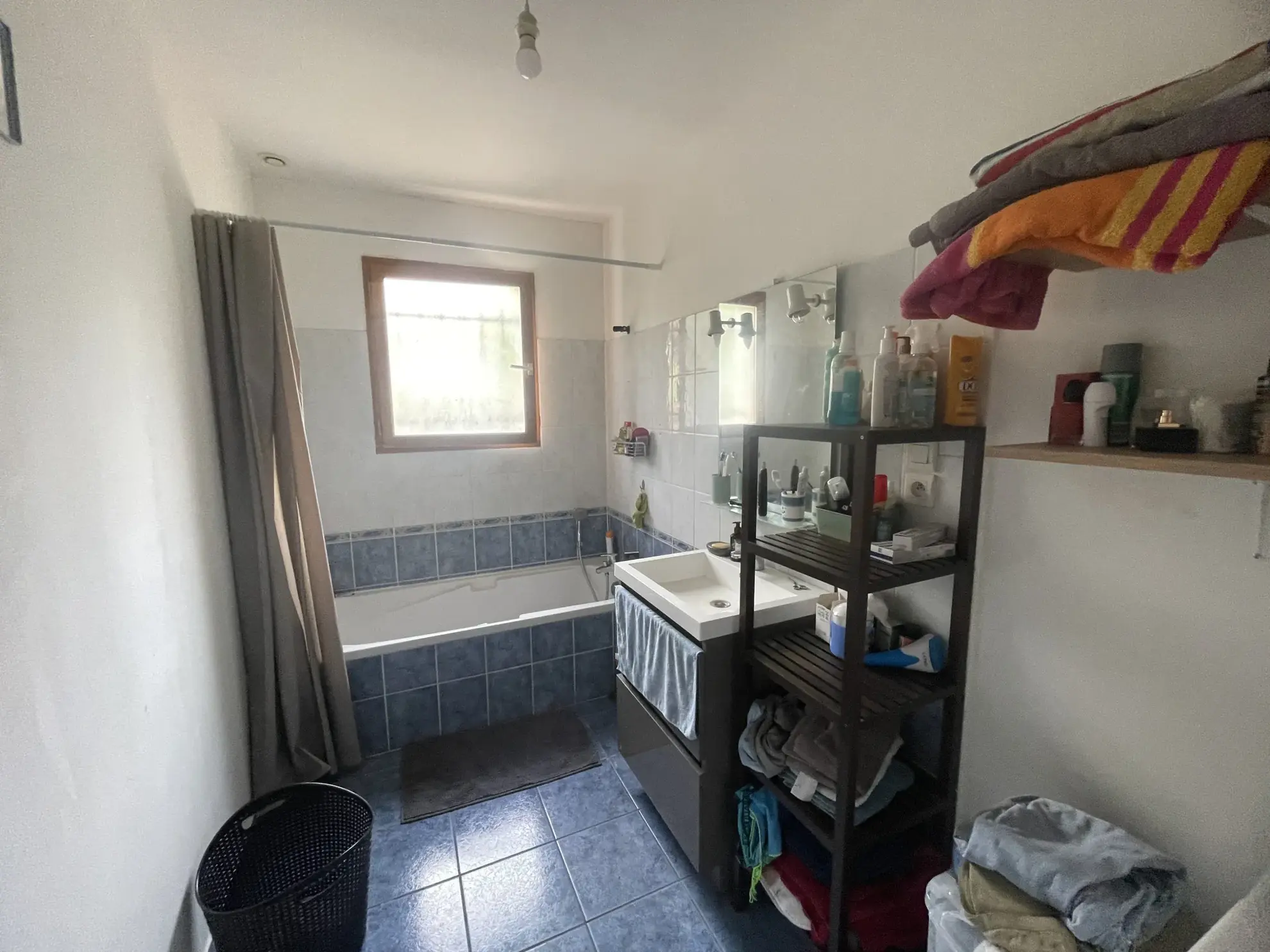 À vendre maison de plain-pied avec jardin et garage à Saint Victor et Melvieu 