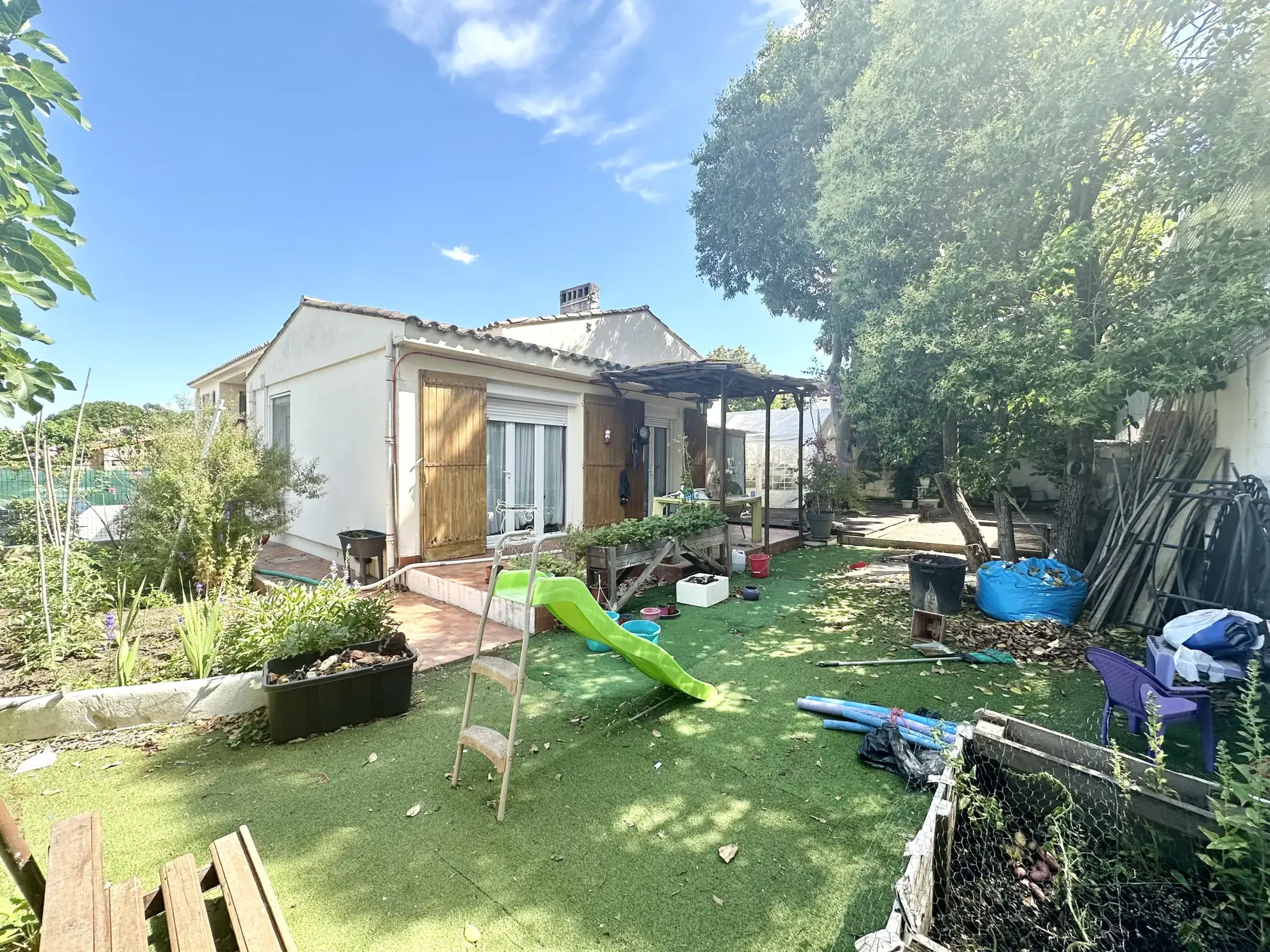 Villa familiale avec piscine, garage et 4 chambres à Vauvert (Gard)