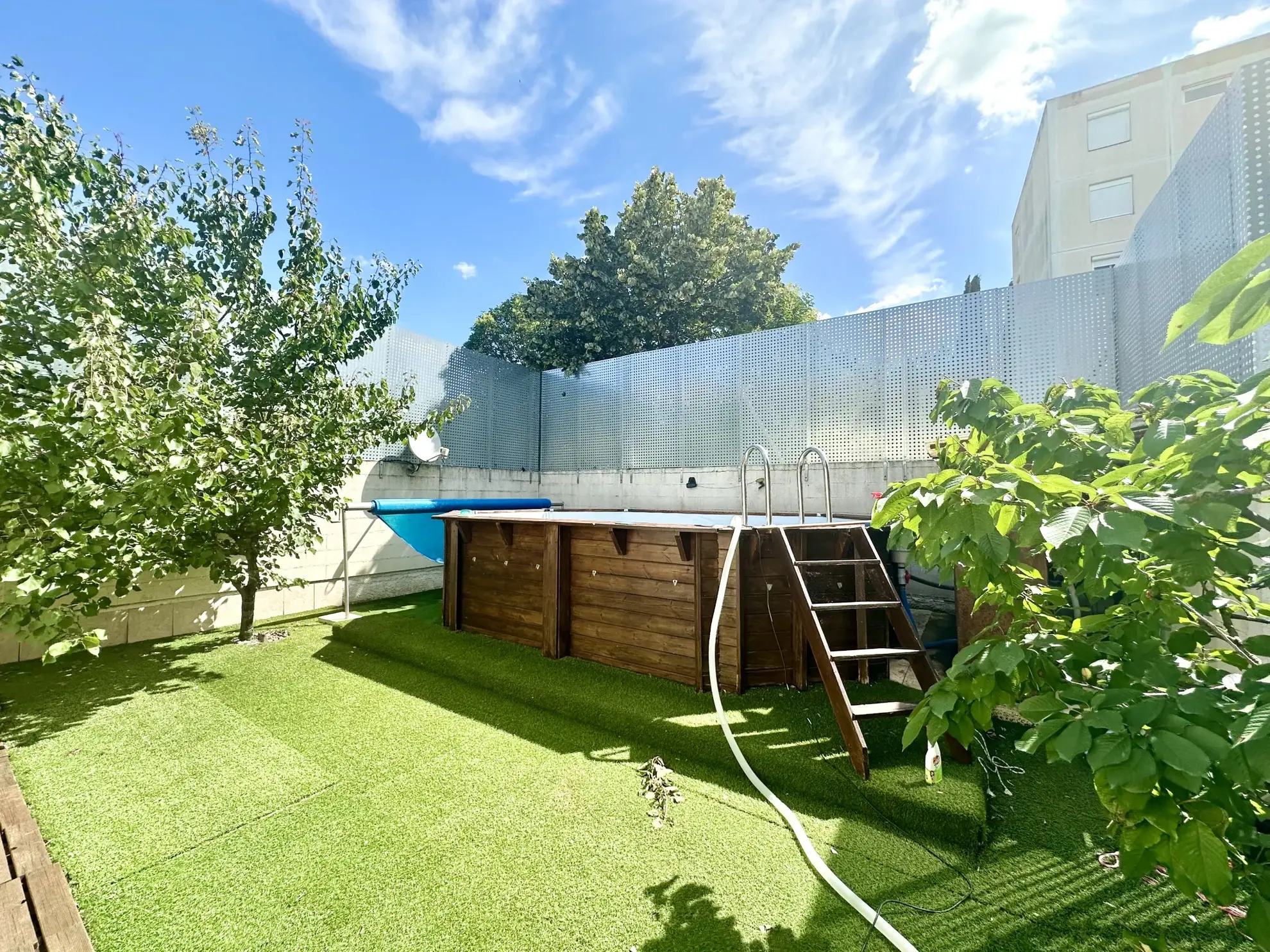 Villa familiale avec piscine, garage et 4 chambres à Vauvert (Gard) 