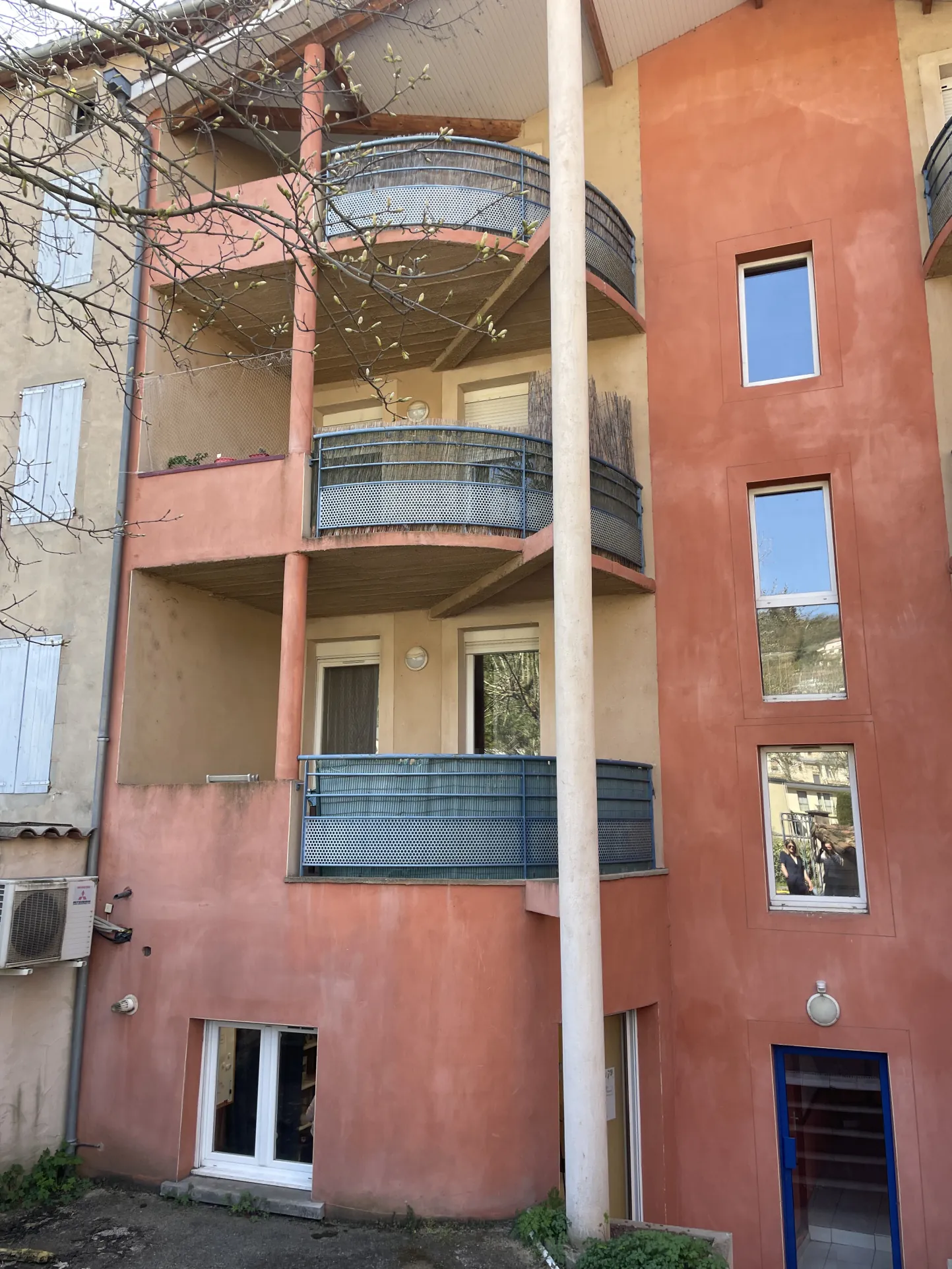 Achat appartement T3 avec terrasse à Saint Affrique – Quartier calme 