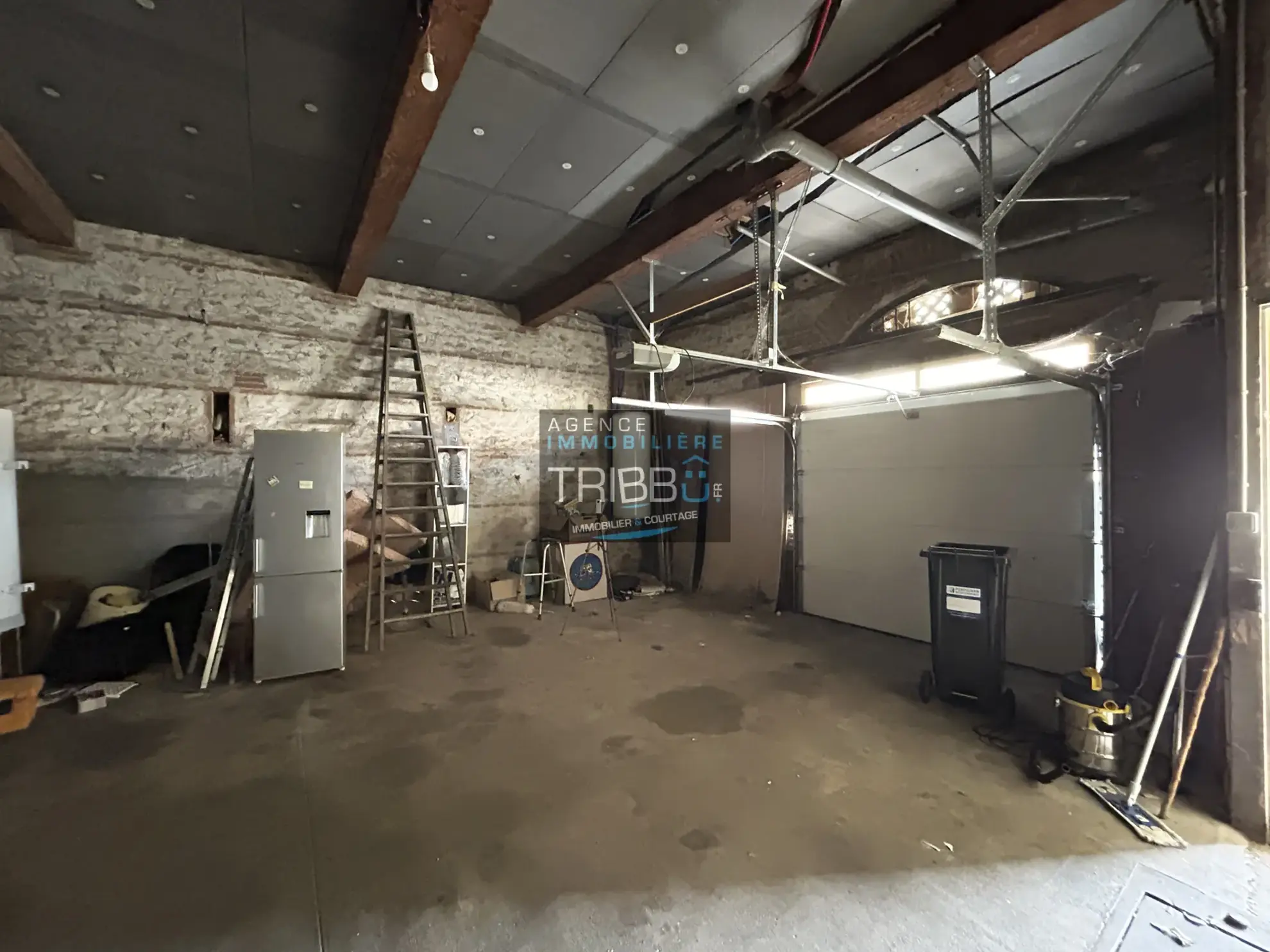 Maison de village de 59 m² avec grand garage et terrasses à Saint-Féliu-d'Avall 