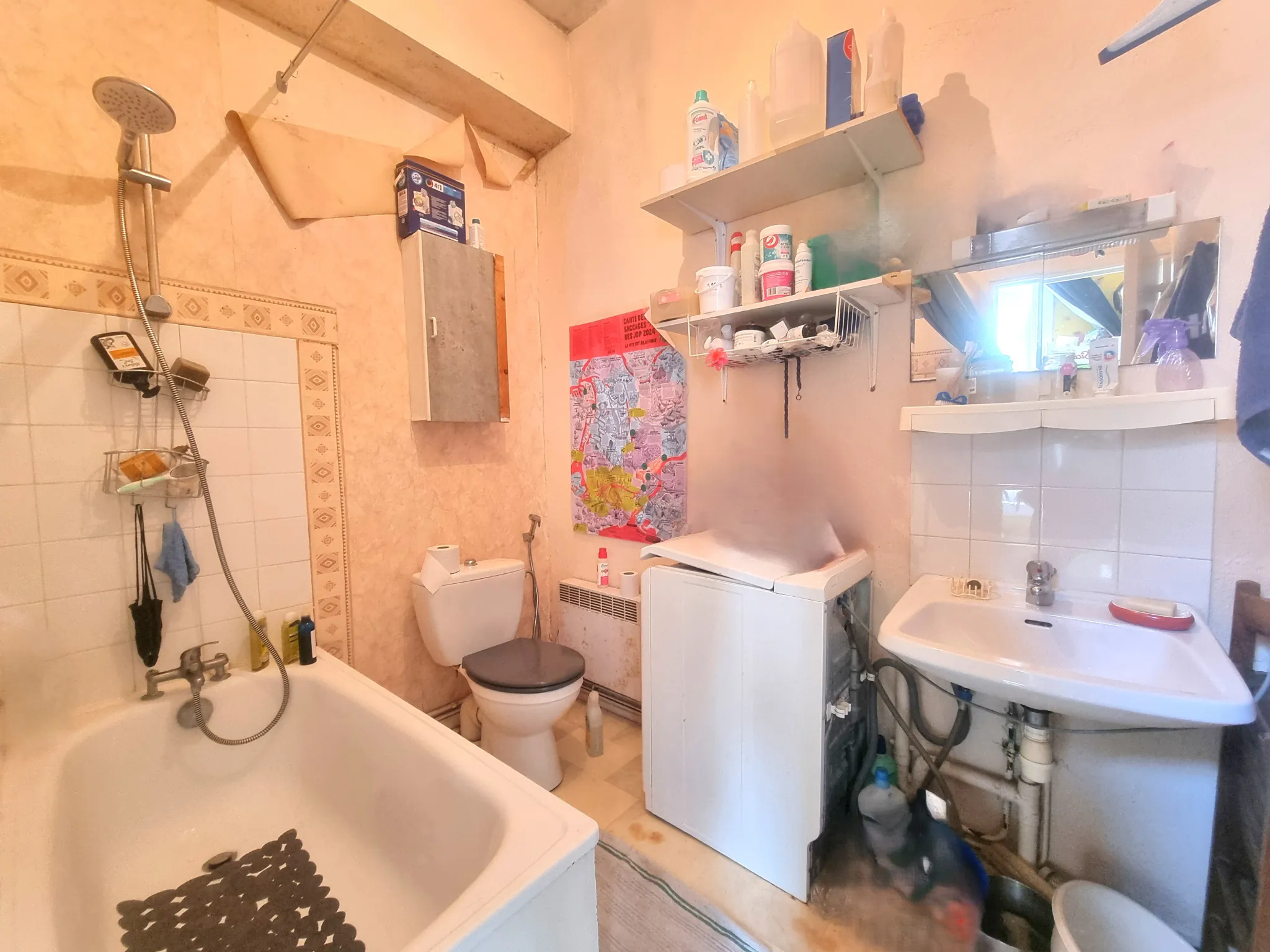 Studio en vente à Lille rue d'Artois, investissement locatif avec locataire en place 