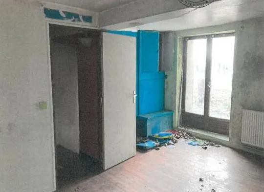 Maison T5 à vendre à Rolleboise – Enchères, jardin et garage - Prix initial 20 000 € 