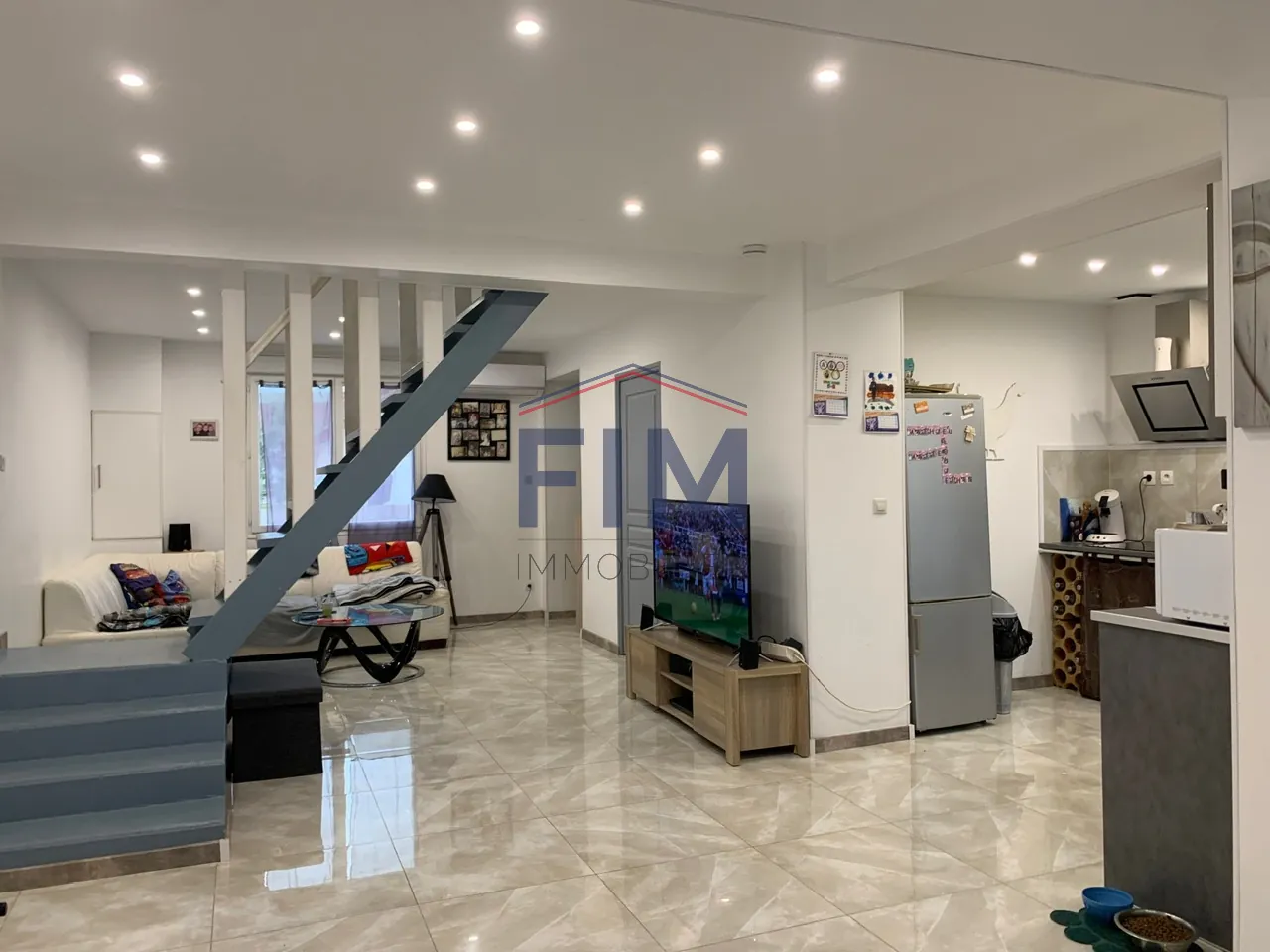 Maison à vendre à Neuville-lès-Dieppe avec jardin et terrasse, idéal investisseur