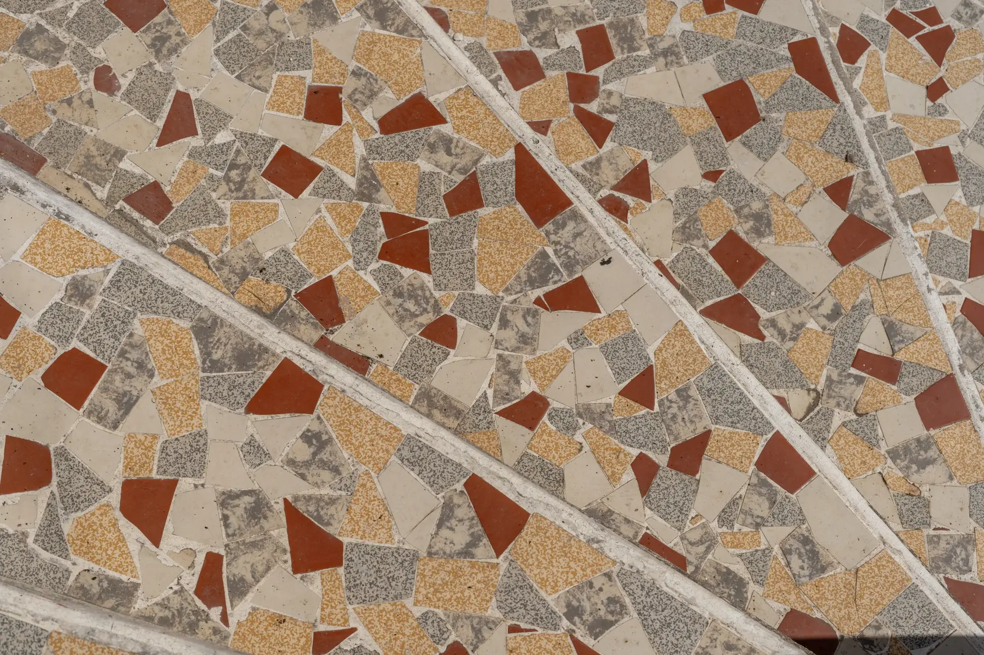 Haut de villa lumineuse avec terrasse et balcon à Eoures, Marseille 