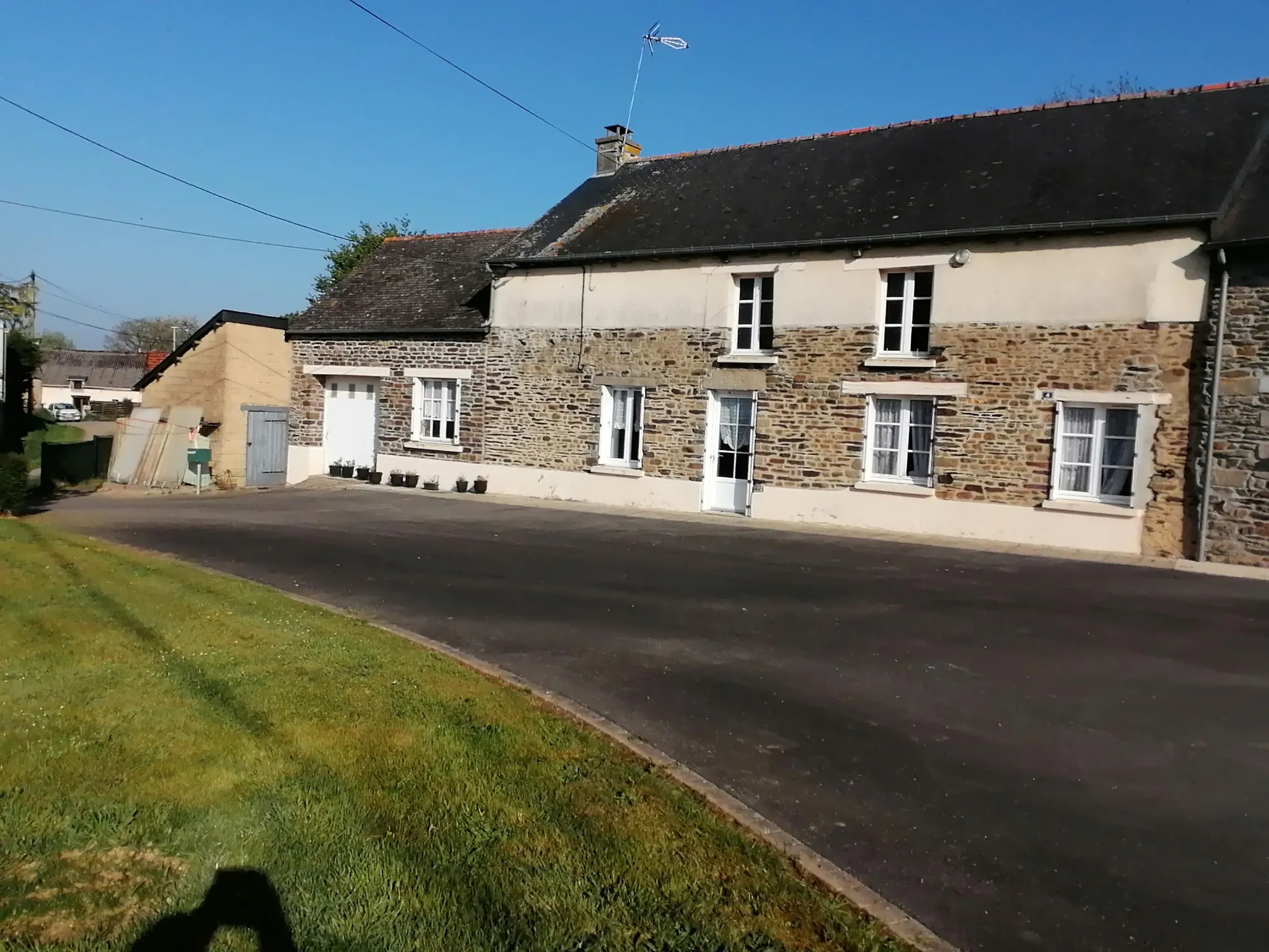 À vendre maison à Mauron de 85 m² avec appartement indépendant et terrain de 550 m² 