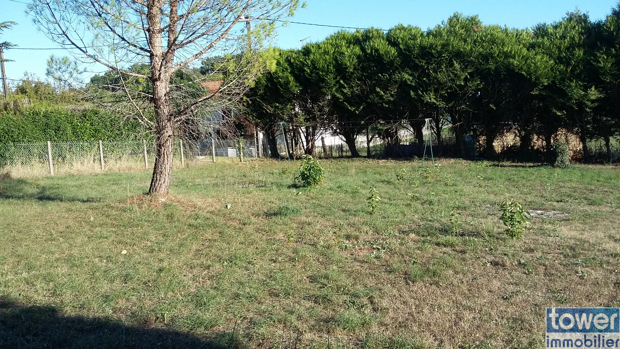 Terrain constructible de 827 m² à Garat, proche Soyaux, idéal pour une maison de plain-pied 