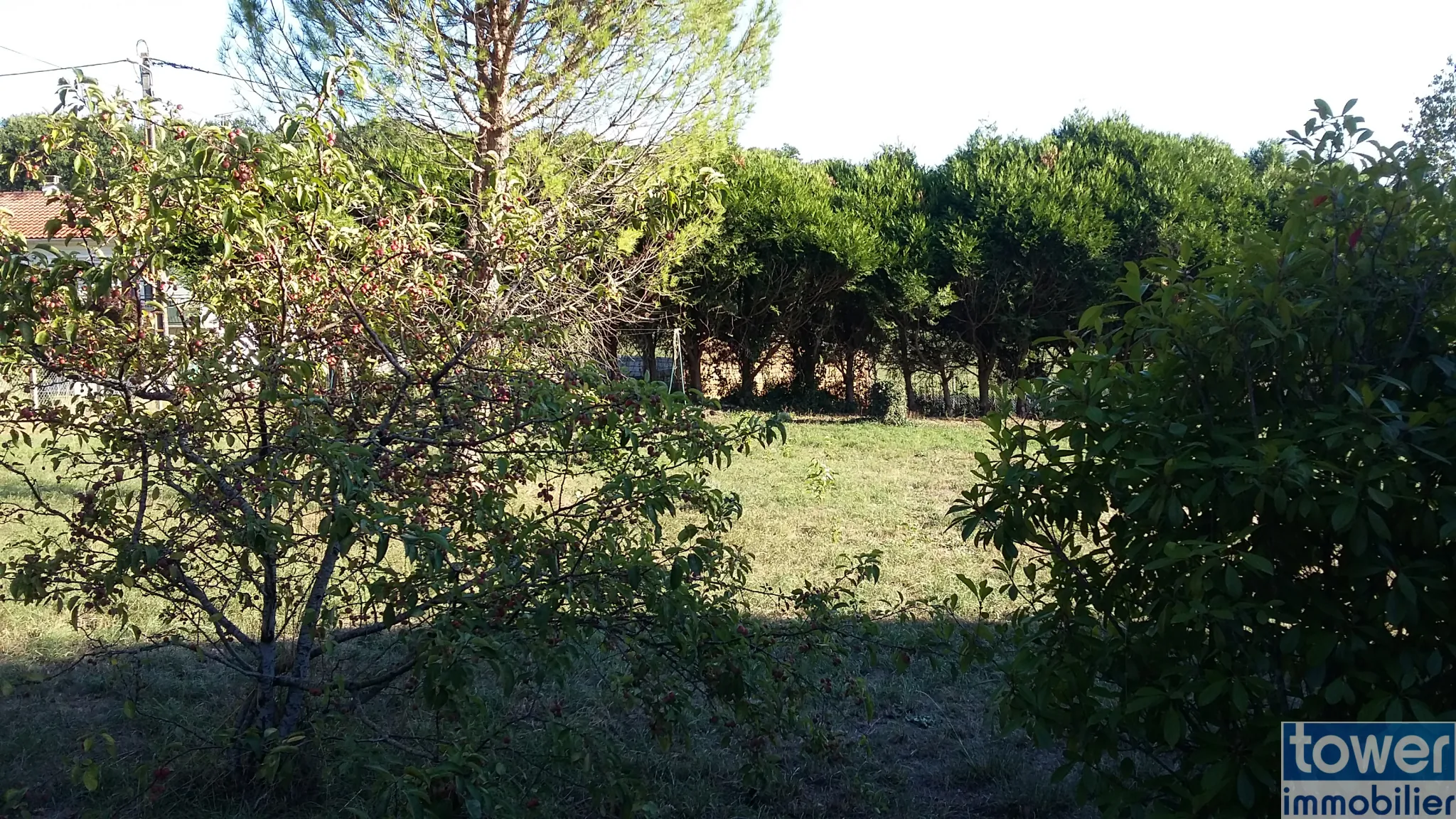 Terrain constructible de 827 m² à Garat, proche Soyaux, idéal pour une maison de plain-pied 