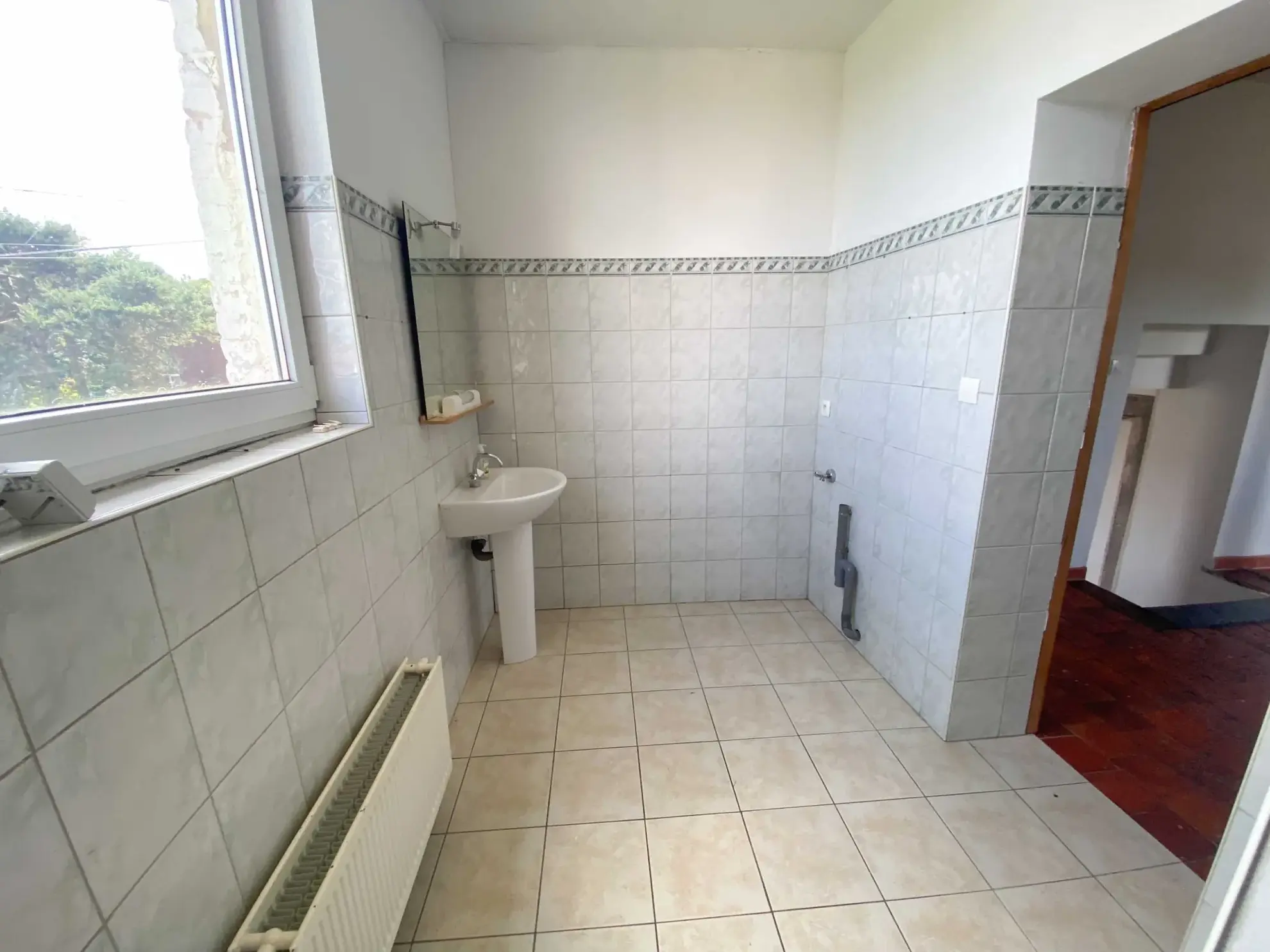 Maison indépendante en pierre et brique à Jeumont avec terrain de 8 ares 