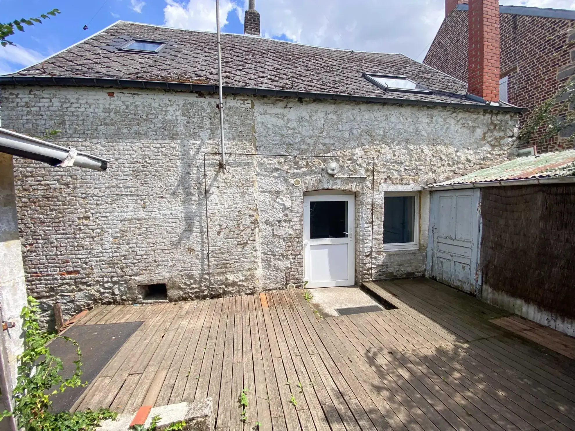 Maison indépendante en pierre et brique à Jeumont avec terrain de 8 ares 