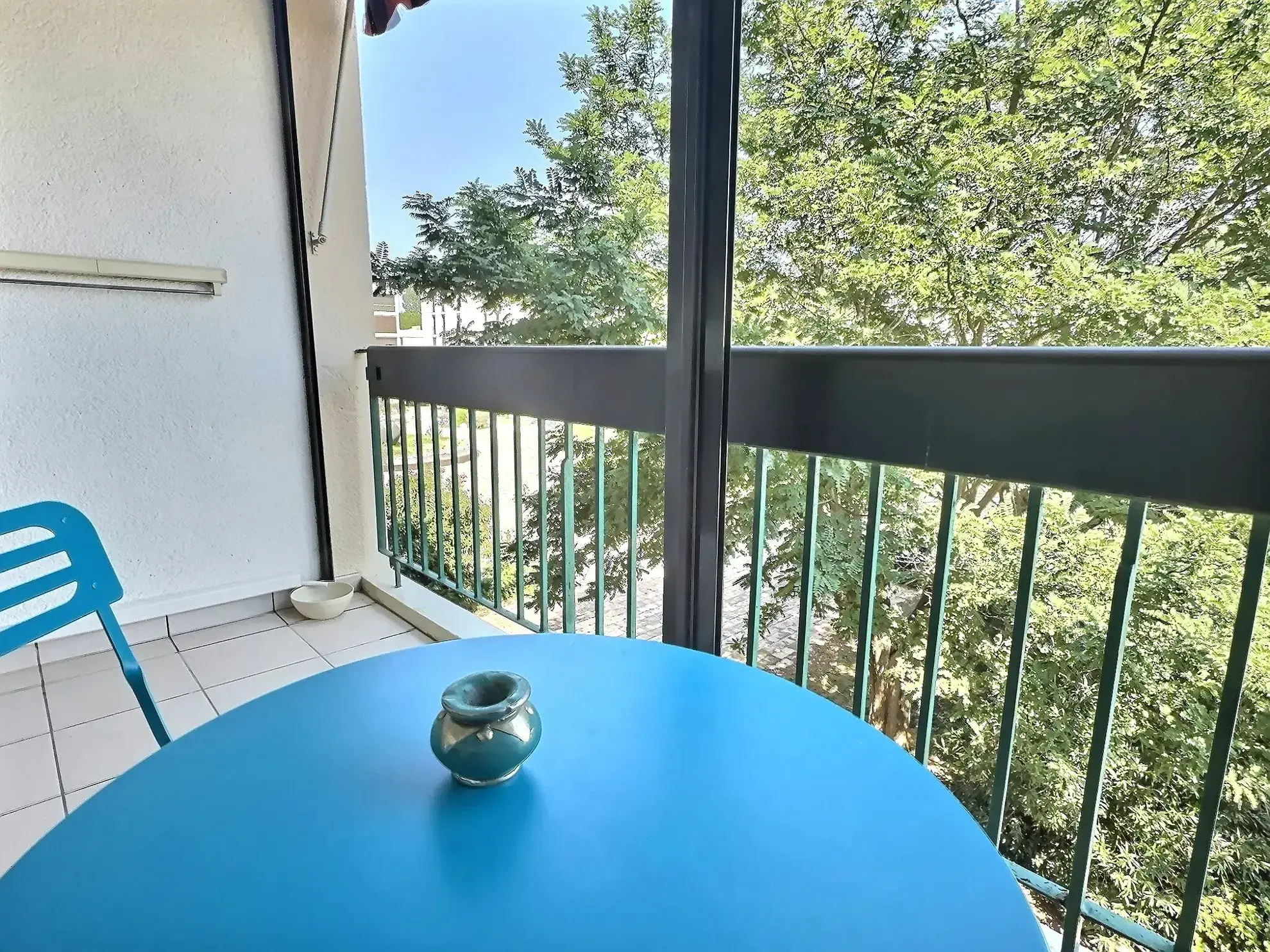 Appartement T3 rénové avec terrasse et parking à Saint-Cyprien, proximité plage et commerces 