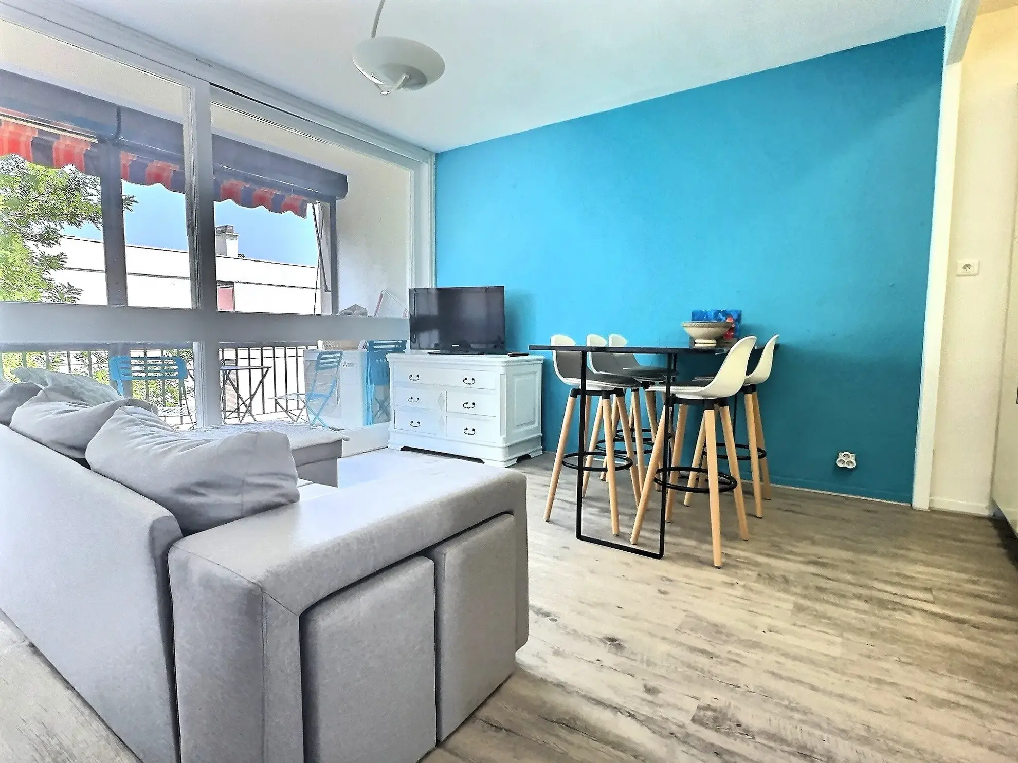 Appartement T3 rénové avec terrasse et parking à Saint-Cyprien, proximité plage et commerces 