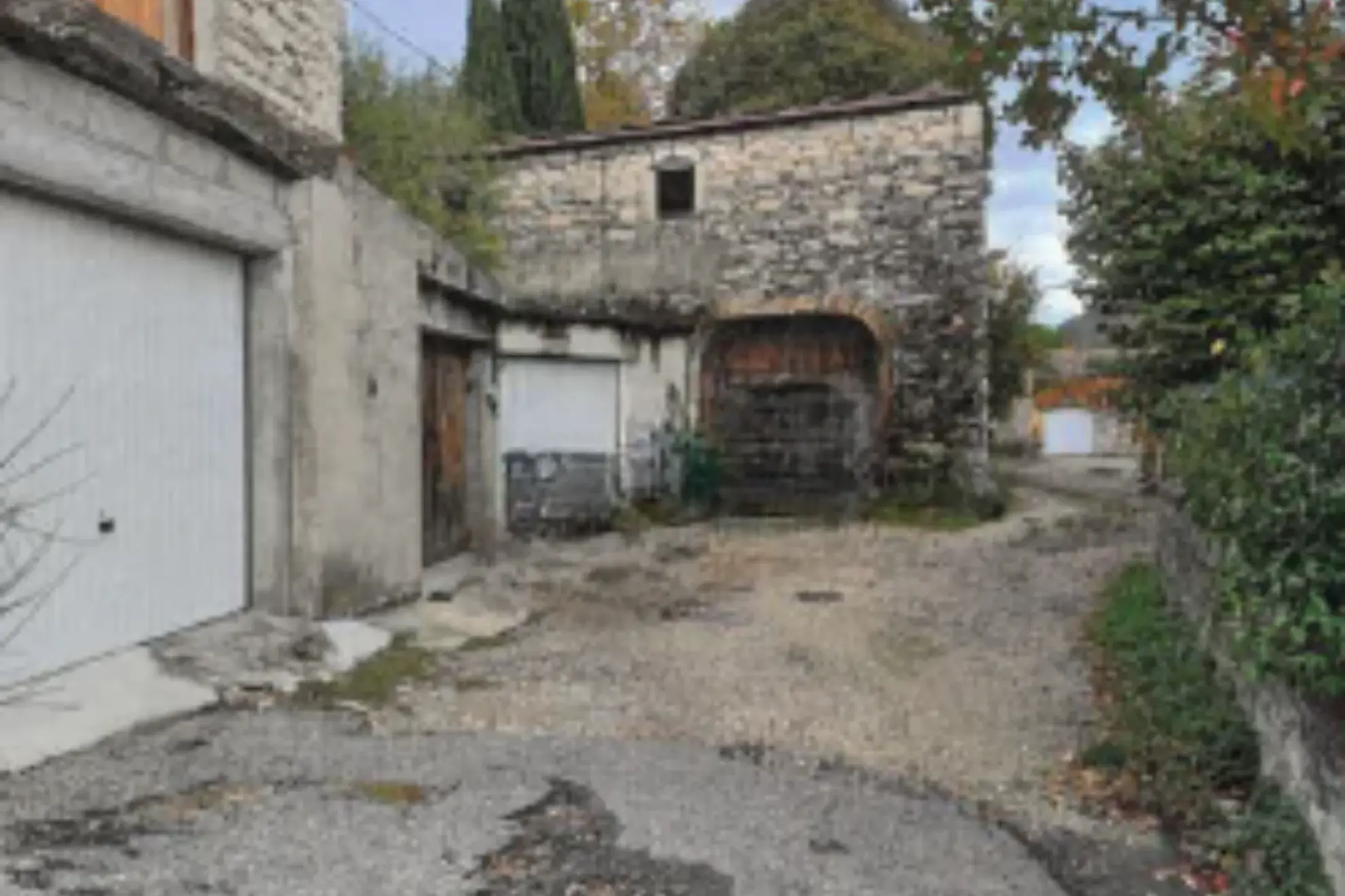 Grange en pierres à rénover avec permis de construire à Rochefort en Valdaine 