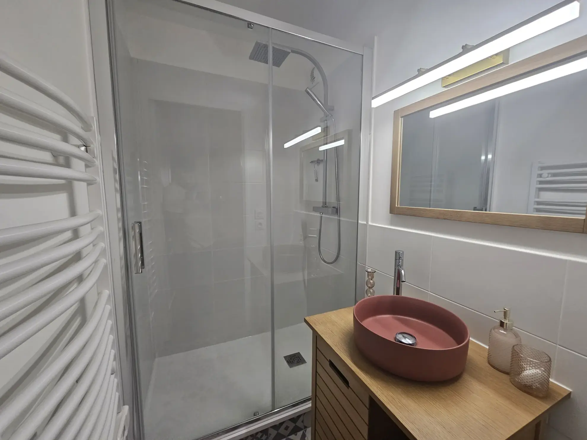 Appartement 5 pièces avec terrasse, loggia, cave et garage à Clermont-Ferrand 