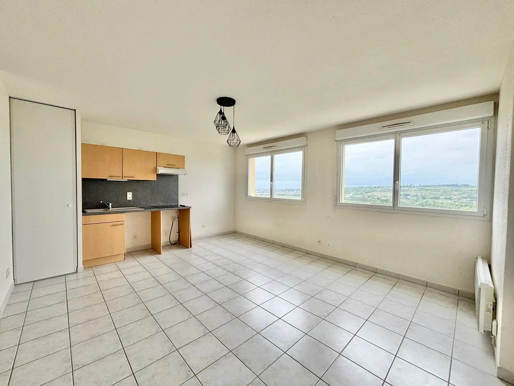 Studio de 32m² à Rouxmesnil-Bouteilles avec vue exceptionnelle et parking privé