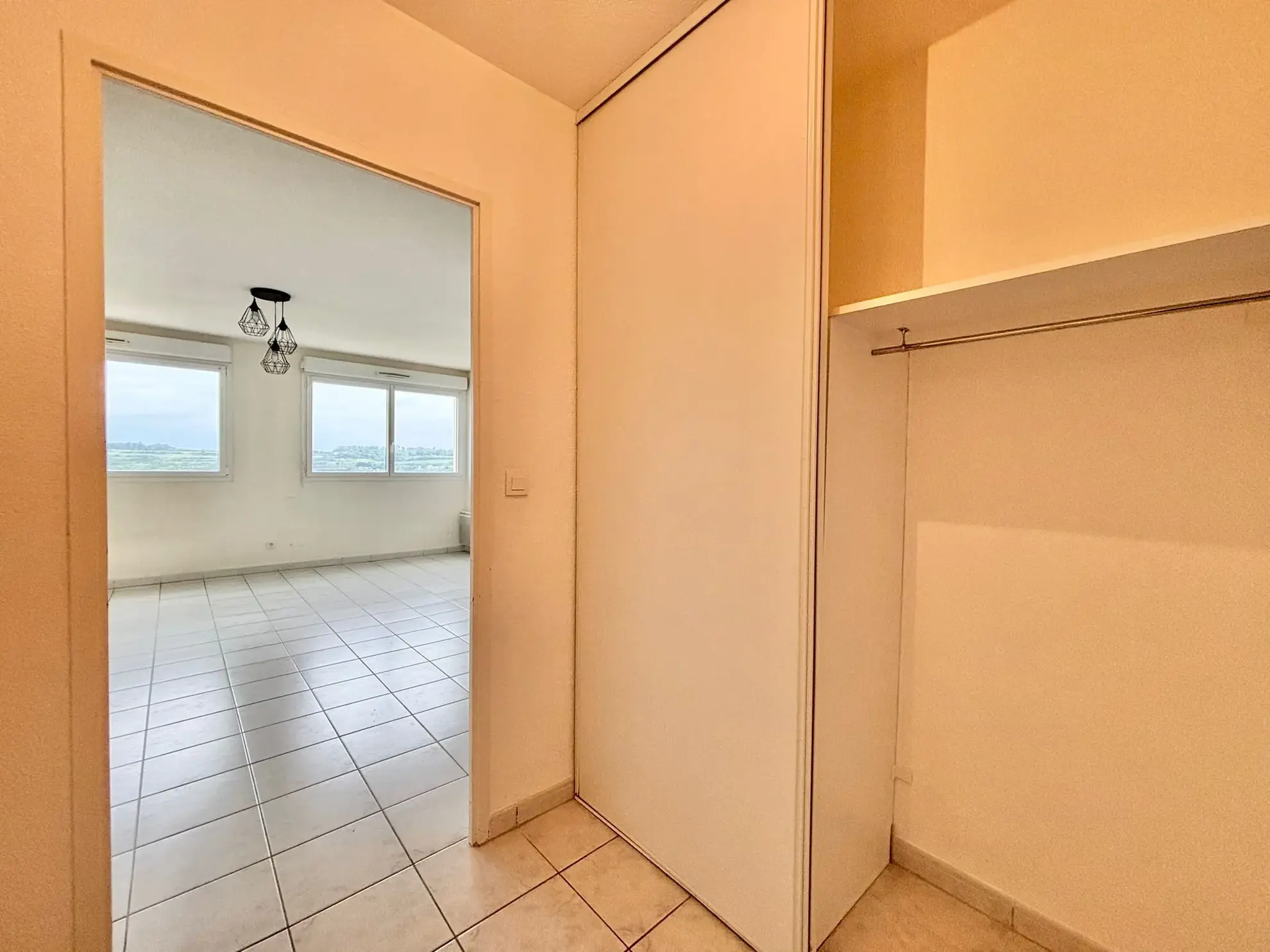 Studio de 32m² à Rouxmesnil-Bouteilles avec vue exceptionnelle et parking privé 
