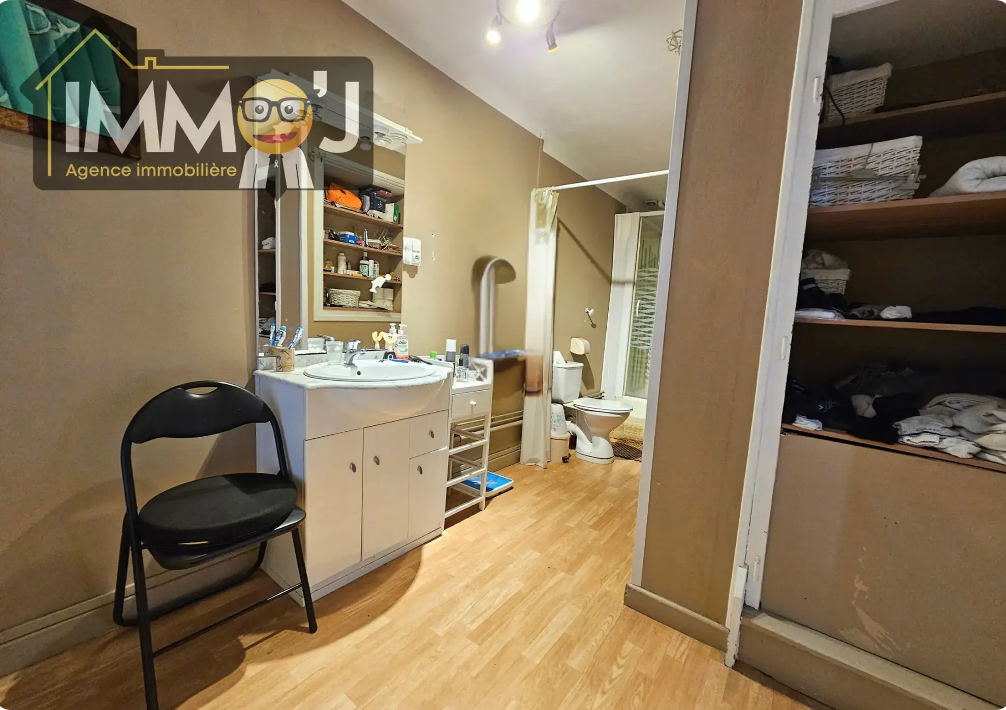 Maison 6 pièces à vendre à Neuves-Maisons - Grand séjour, cour, remise 