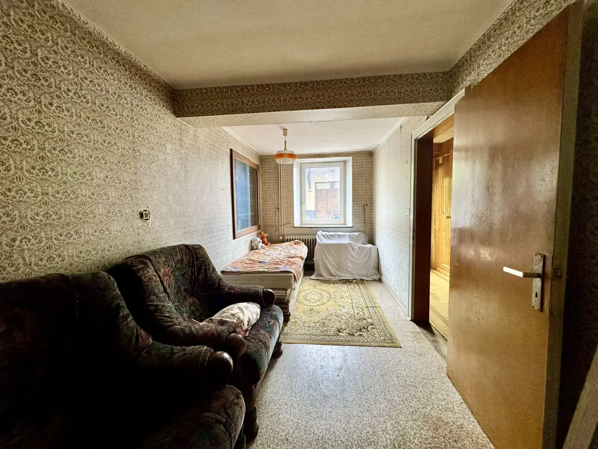 Maison de village à rénover à Dehlingen, 5 chambres, grand potentiel, charmant village 