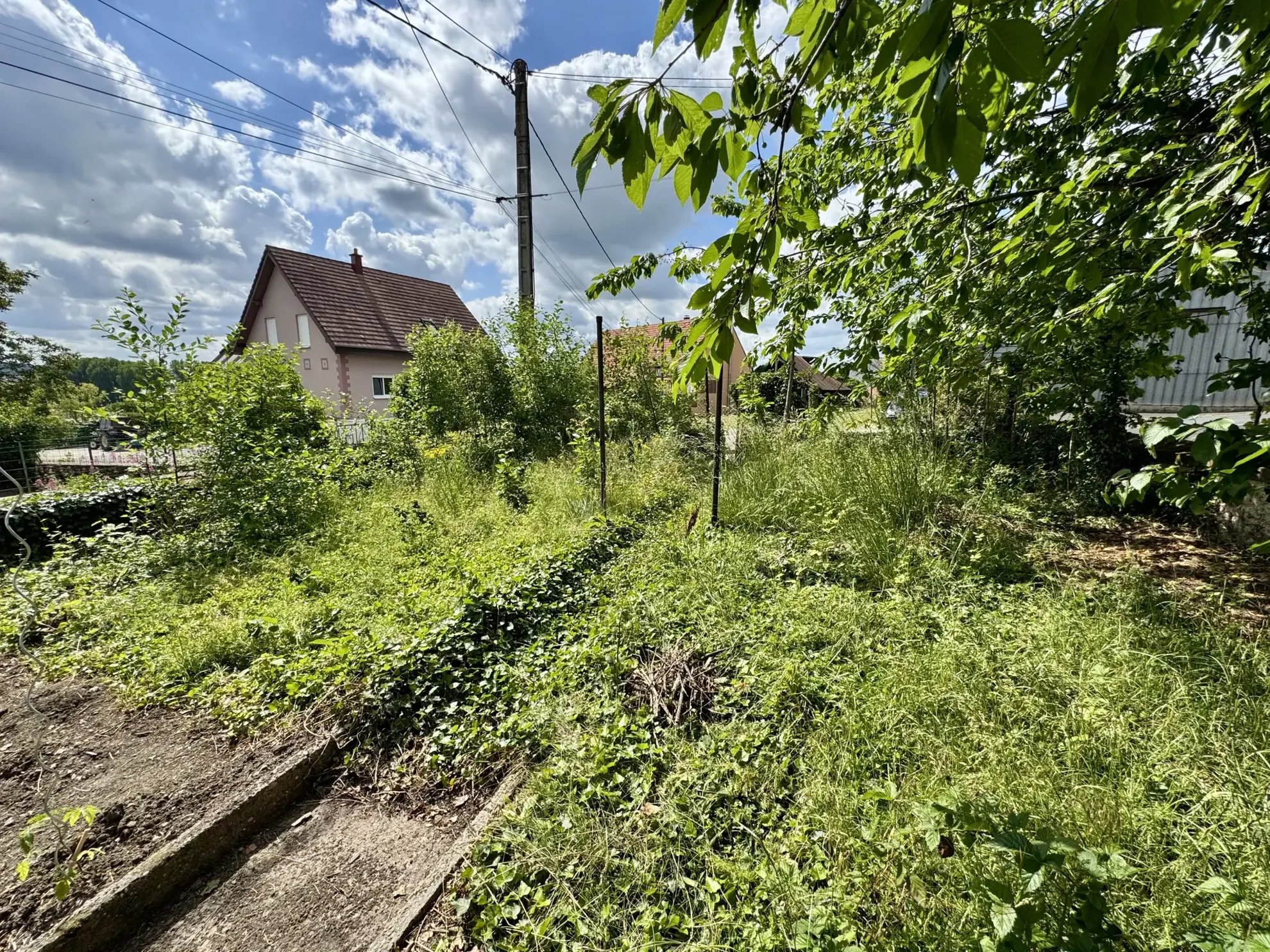 Maison de village à rénover à Dehlingen, 5 chambres, grand potentiel, charmant village 