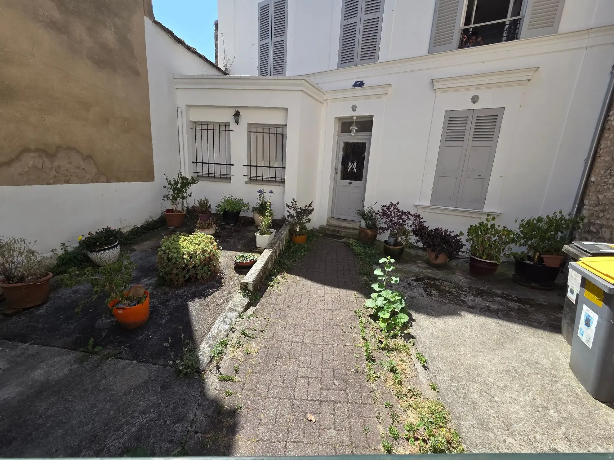 Charmant appartement 2 pièces avec jardin privé à Melun 
