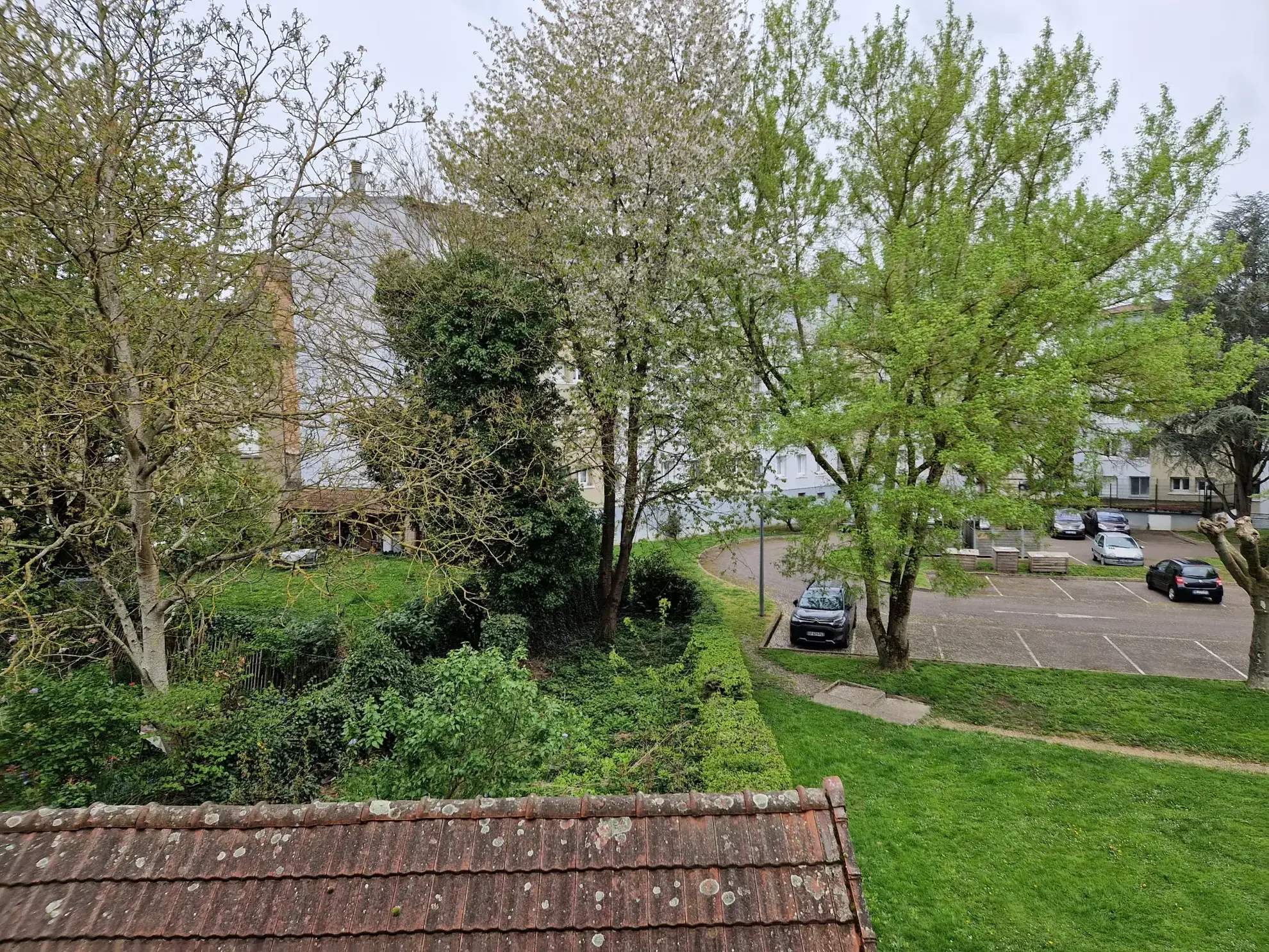 Appartement T4 avec grand balcon à Saint-Jean, Autun – 80 m² 