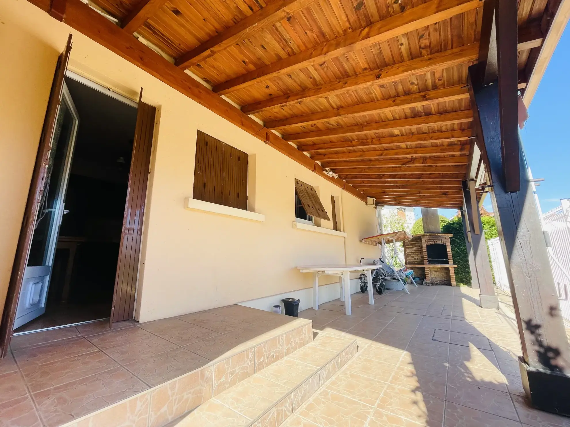 Maison avec piscine, garage et terrasse à Libourne - Charmant bien avec potentiel 