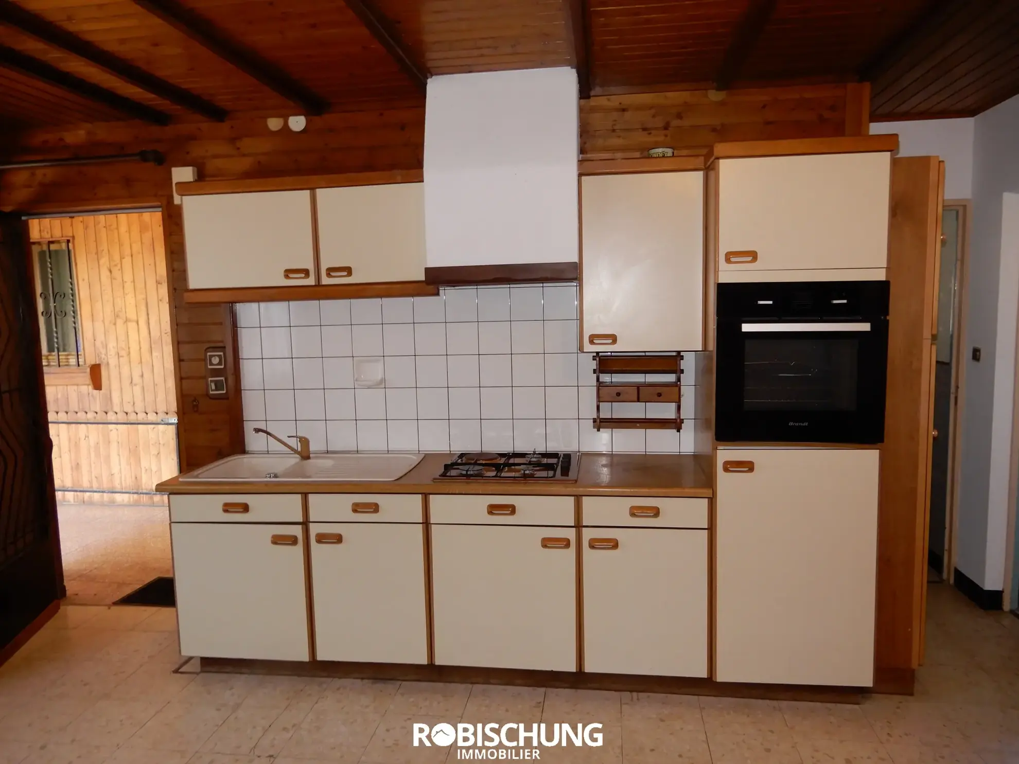 Maison à vendre de 1963 avec 3 appartements à Ballersdorf pour investissement 