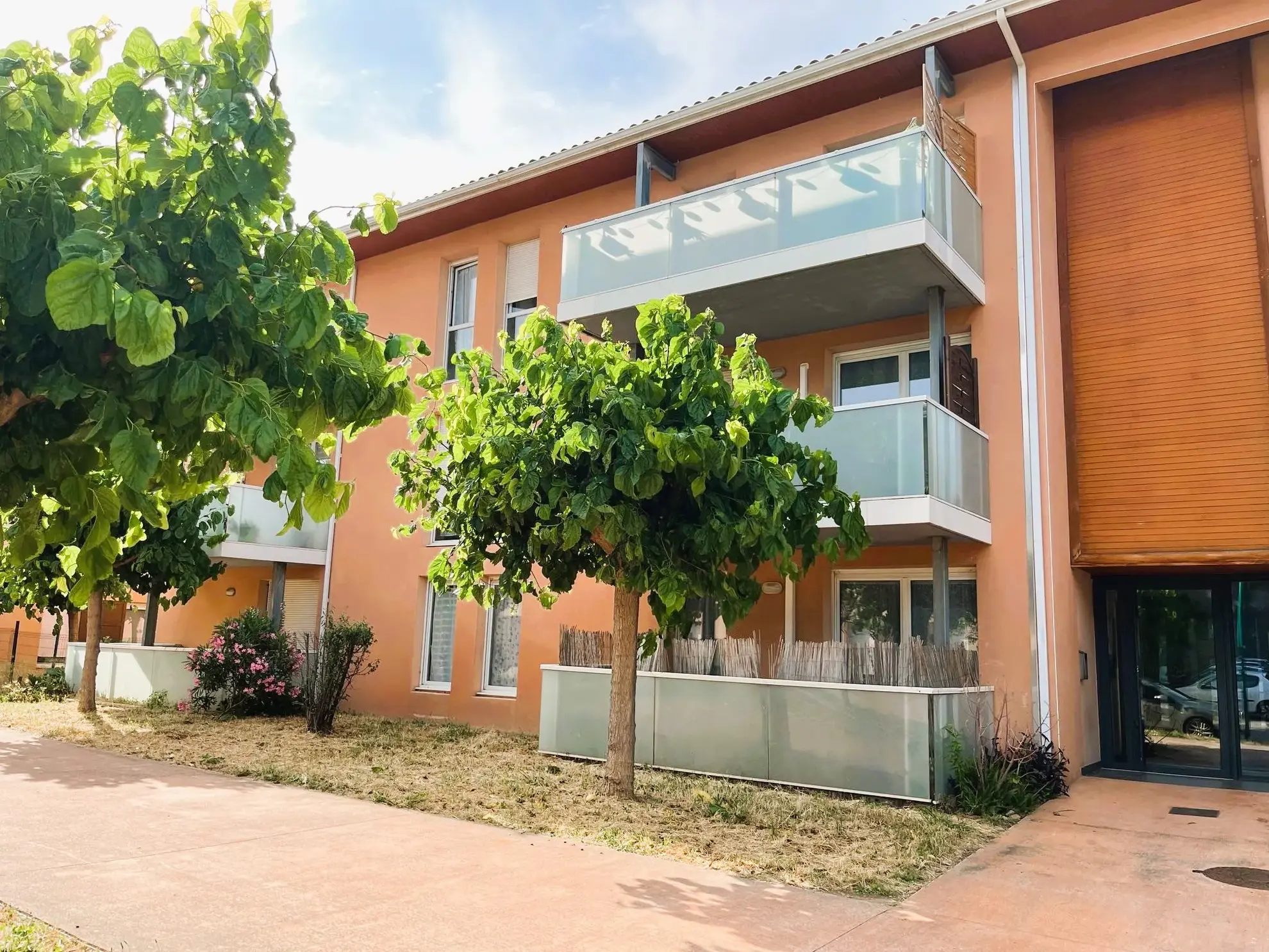 Appartement T3 avec Terrasse et Deux Parkings à Corneilla-del-Vercol