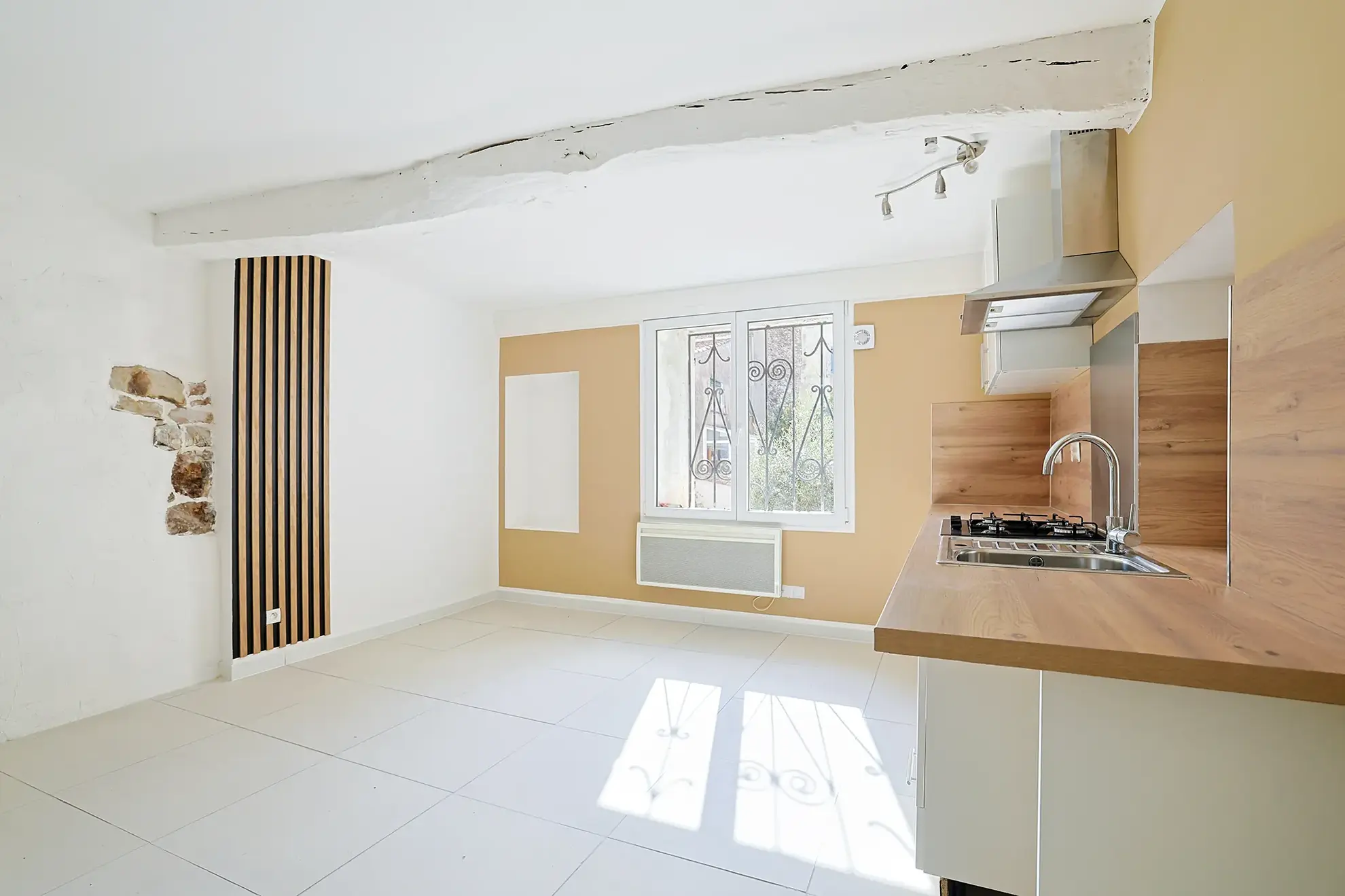 Maison de village rénovée en 2025 à Pignans - 76m² avec extérieur et annexe 