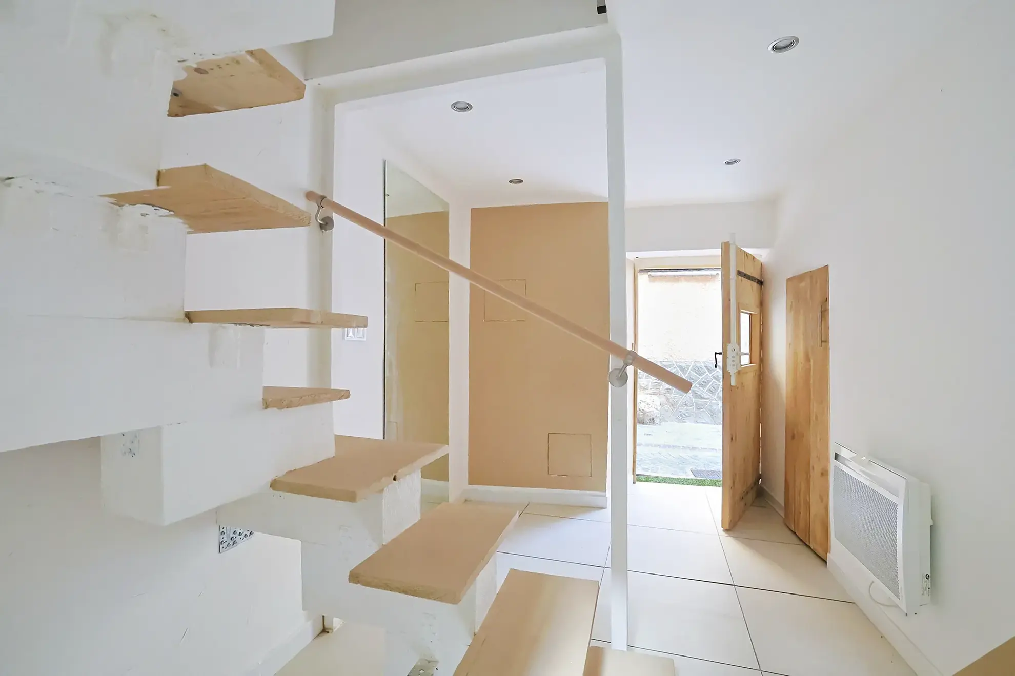 Maison de village rénovée en 2025 à Pignans - 76m² avec extérieur et annexe 