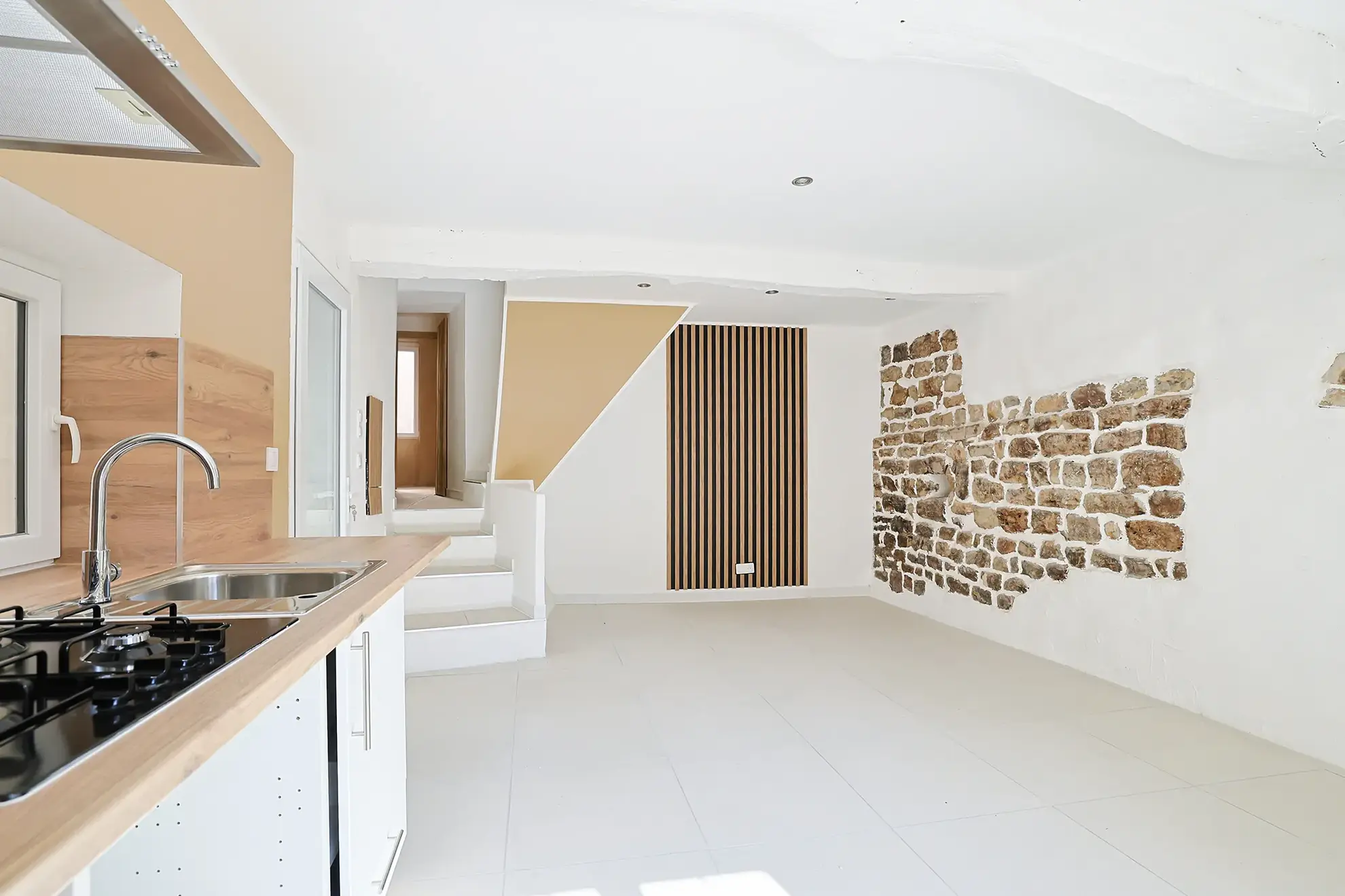 Maison de village rénovée en 2025 à Pignans - 76m² avec extérieur et annexe 