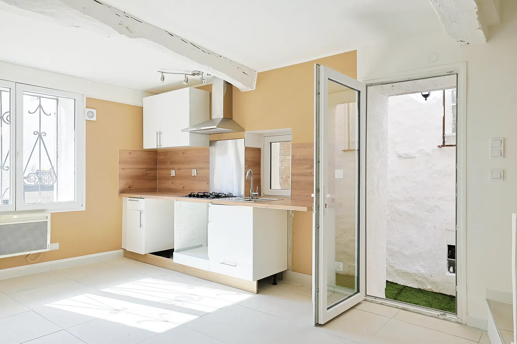 Maison de village rénovée en 2025 à Pignans - 76m² avec extérieur et annexe