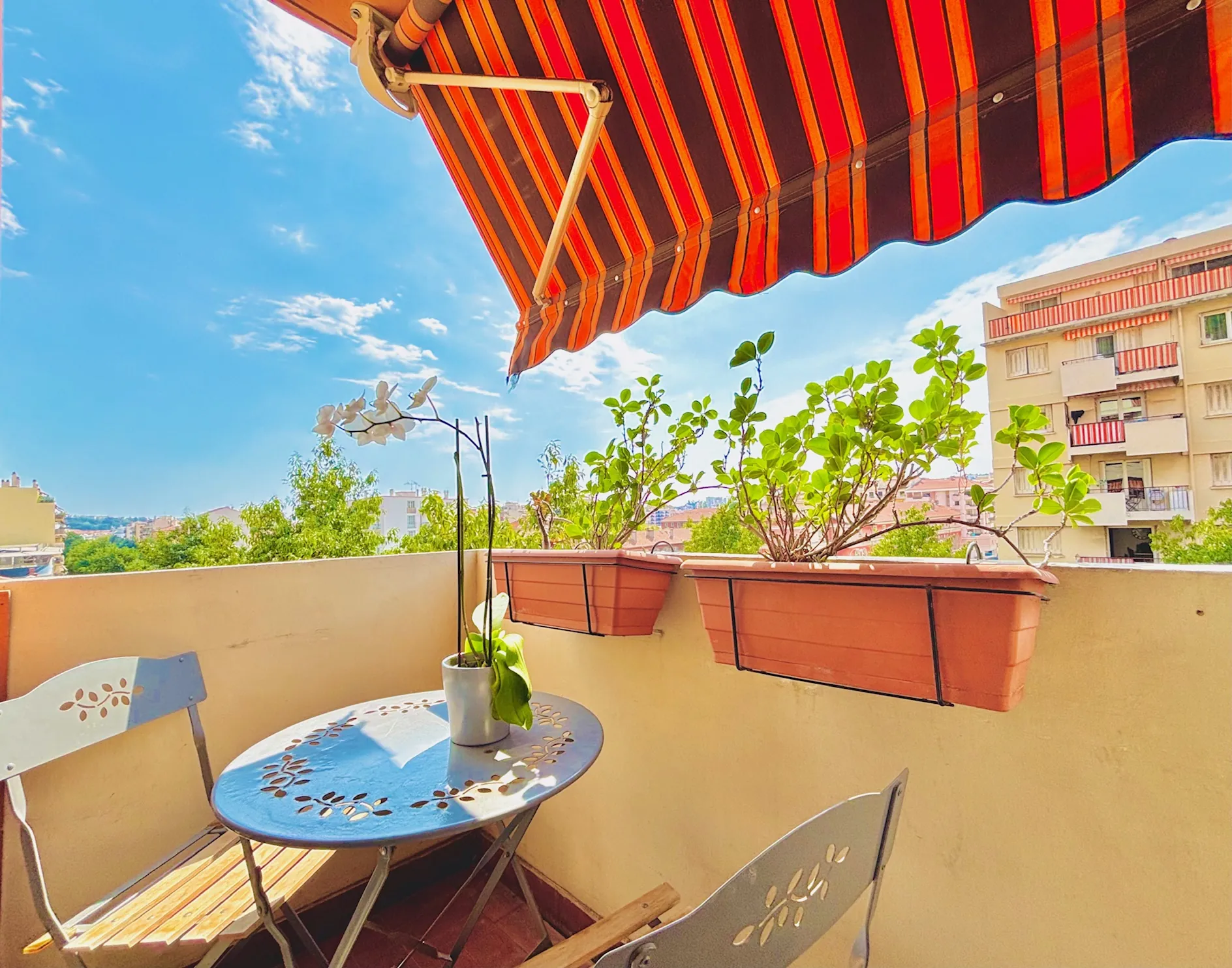 Appartement T3 lumineux avec balcons, cave et parking à Nice Saint-Roch