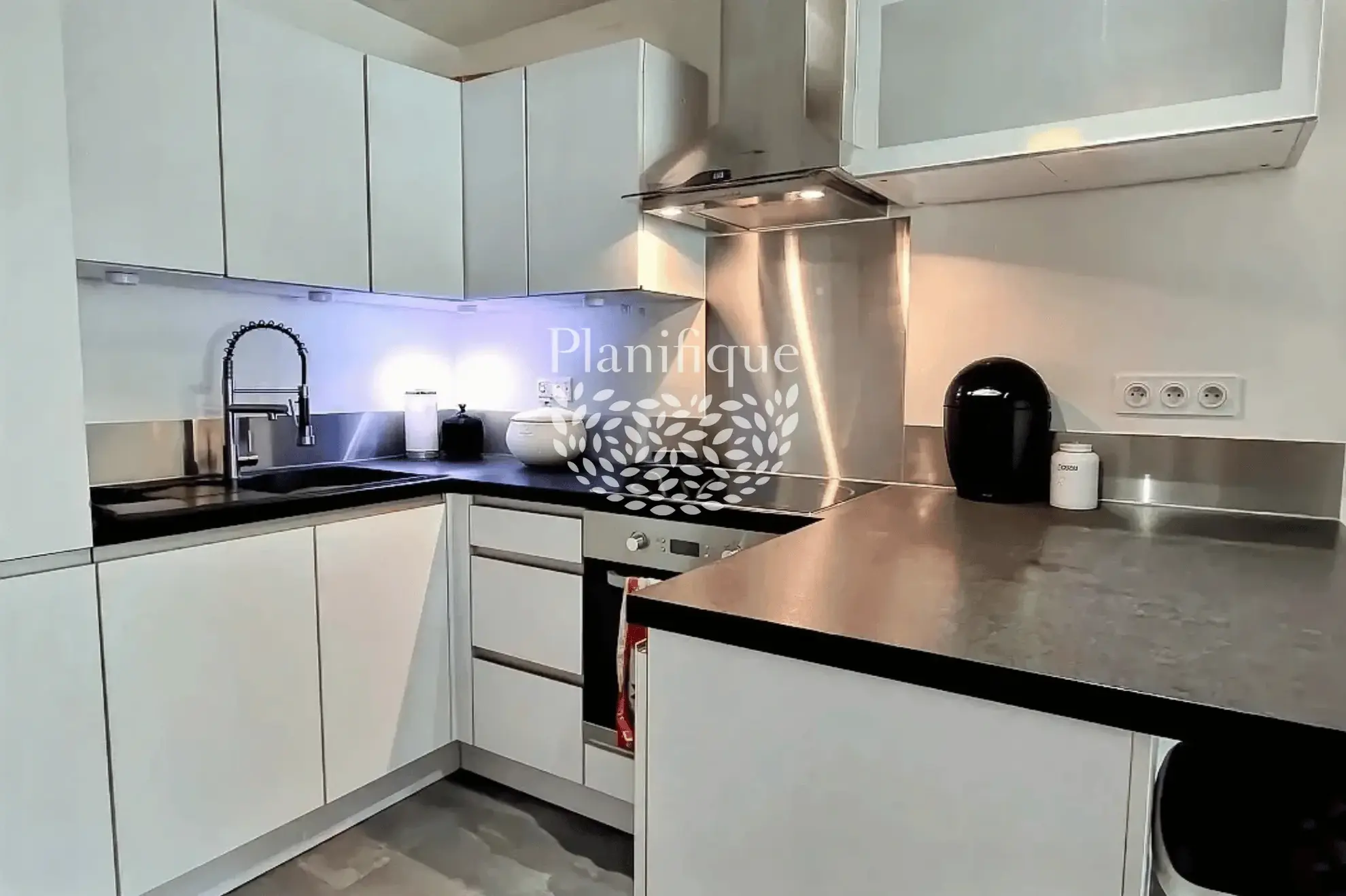 Charmant appartement 2 pièces avec jardin et terrasse à Evian-les-Bains 