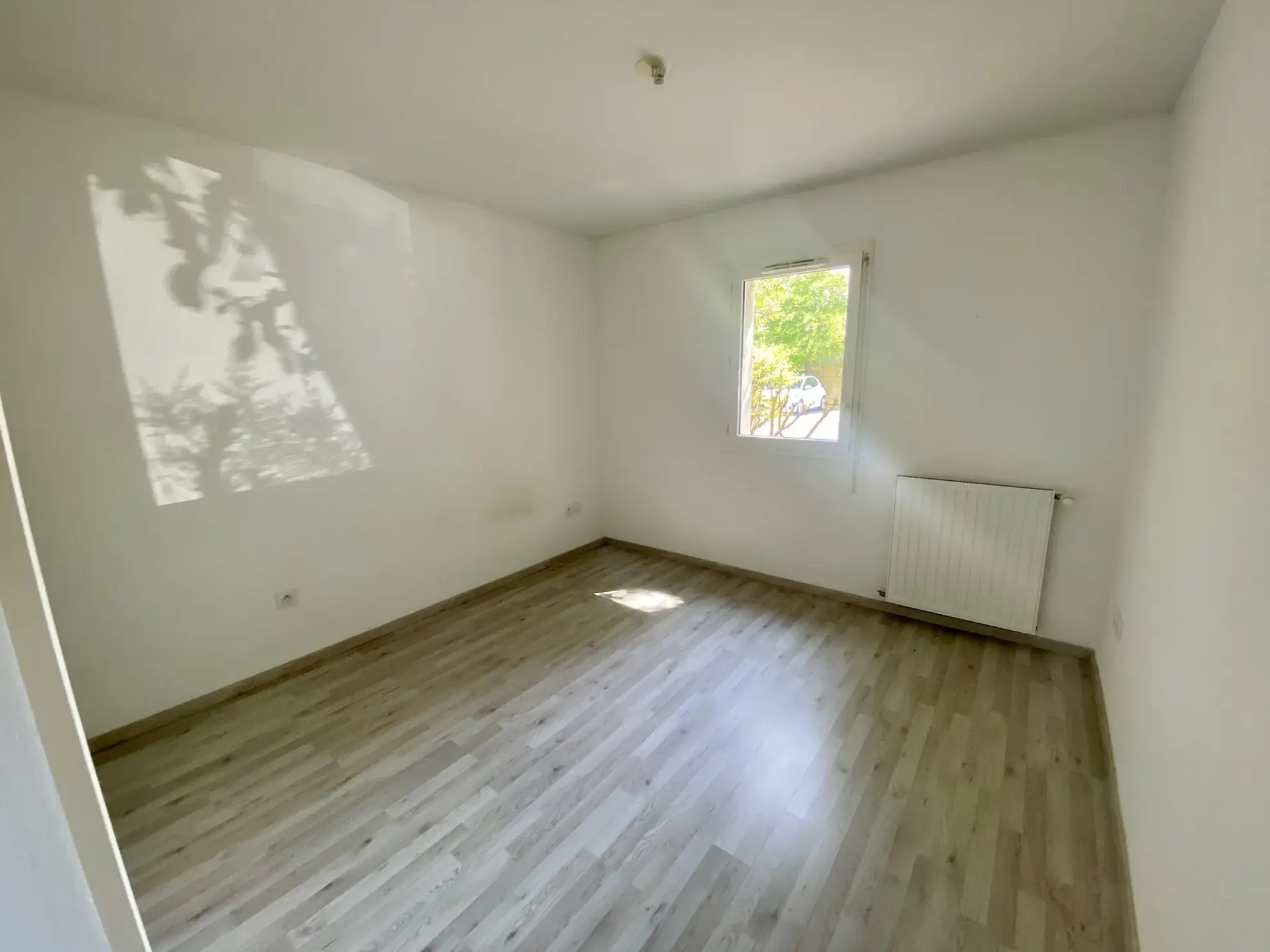 Appartement 3 pièces avec balcon et parking à Mérignac Beutre 