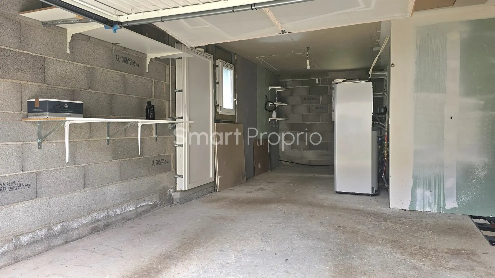 Maison de plain-pied récente à Chanas avec terrasse et garage 