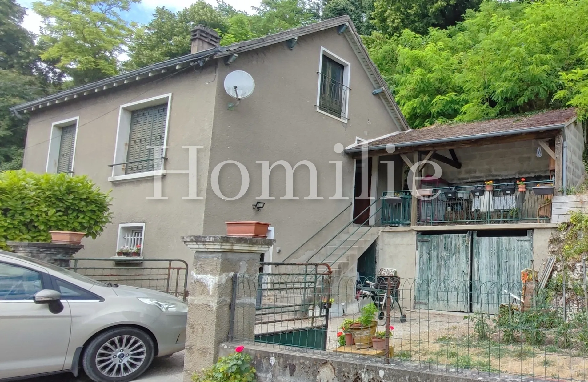 Maison louée de 63 m² avec terrasse et garage à Monthou-sur-Cher