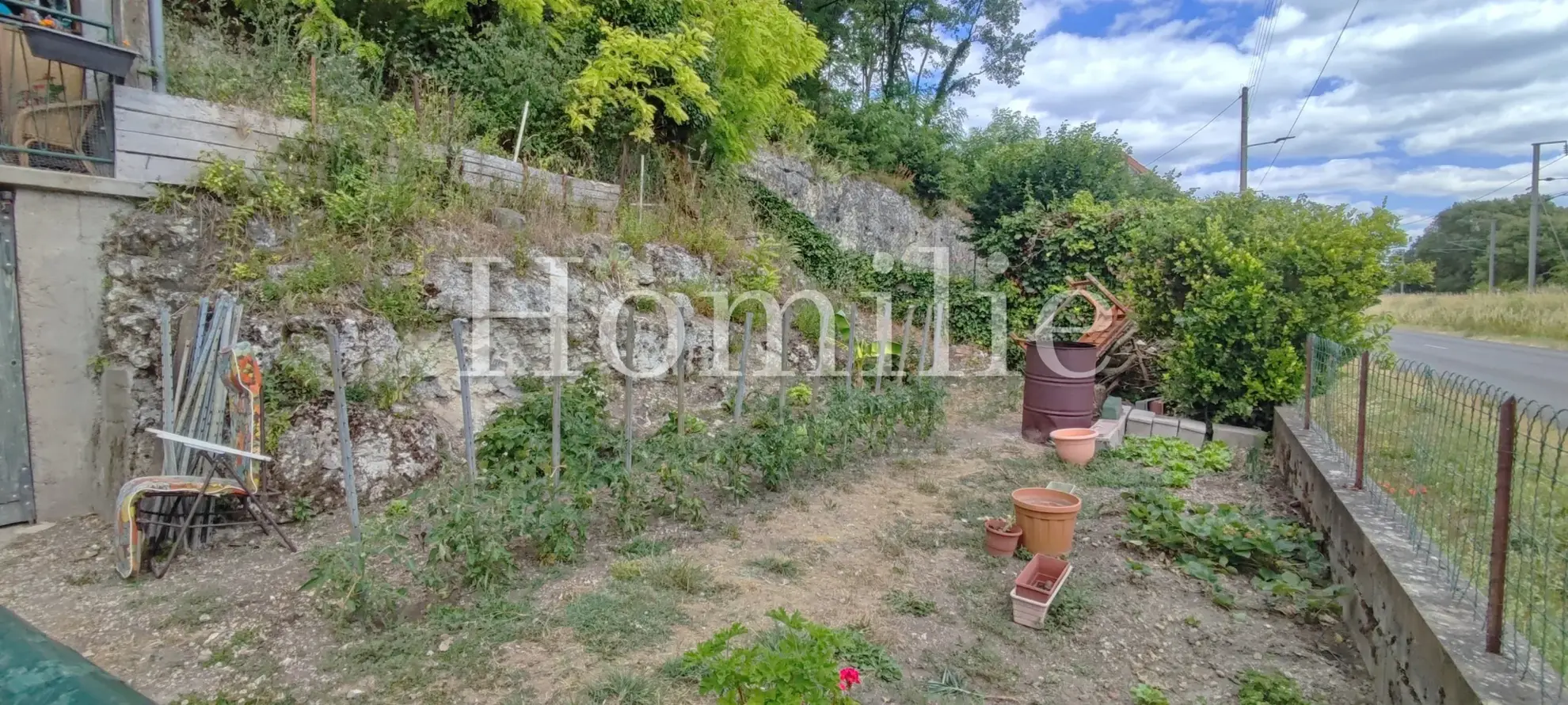 Maison louée de 63 m² avec terrasse et garage à Monthou-sur-Cher 