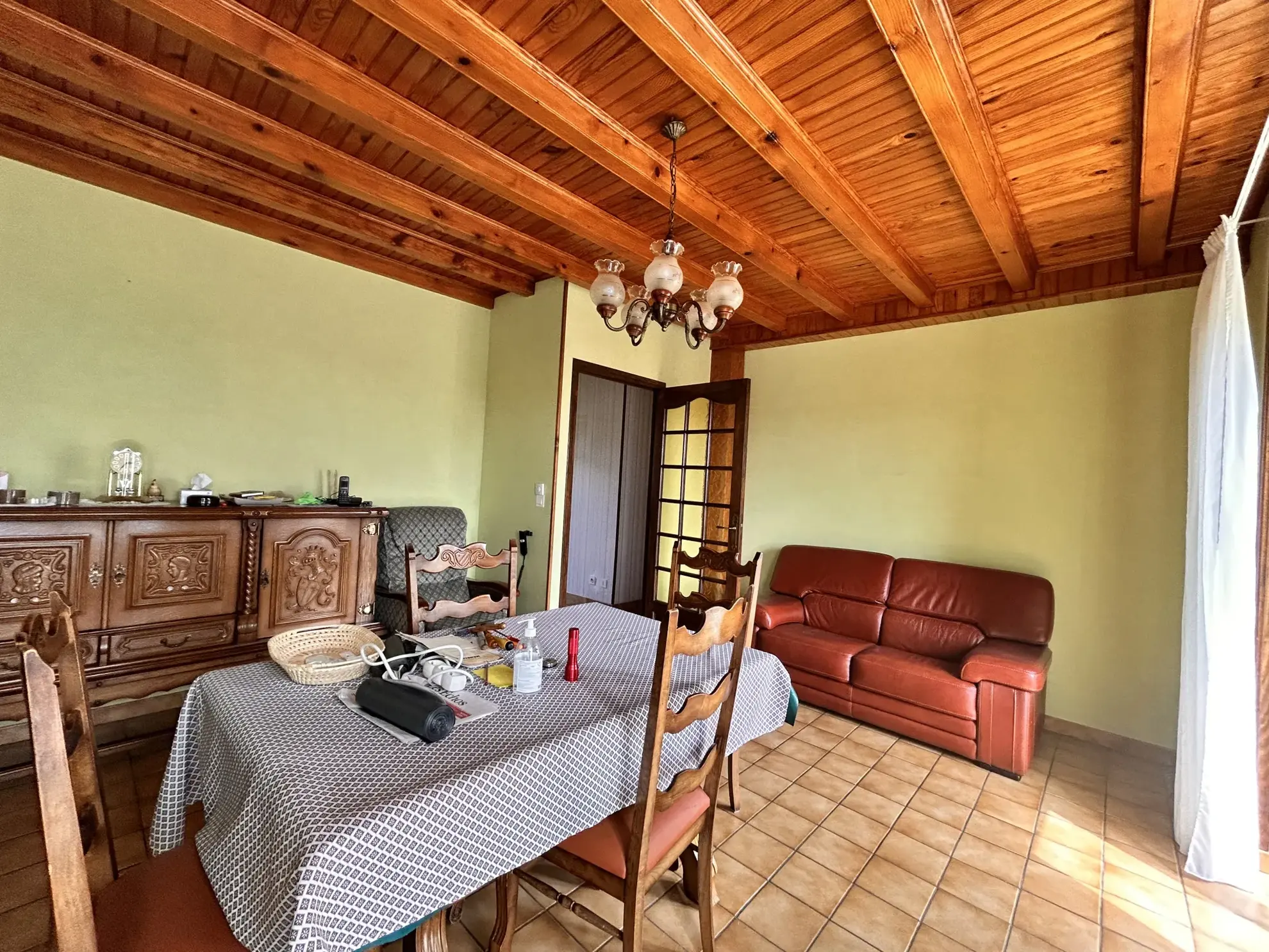 Maison familiale à Beaune le Chaud, secteur rural, 2 chambres, terrain de 332 m² 