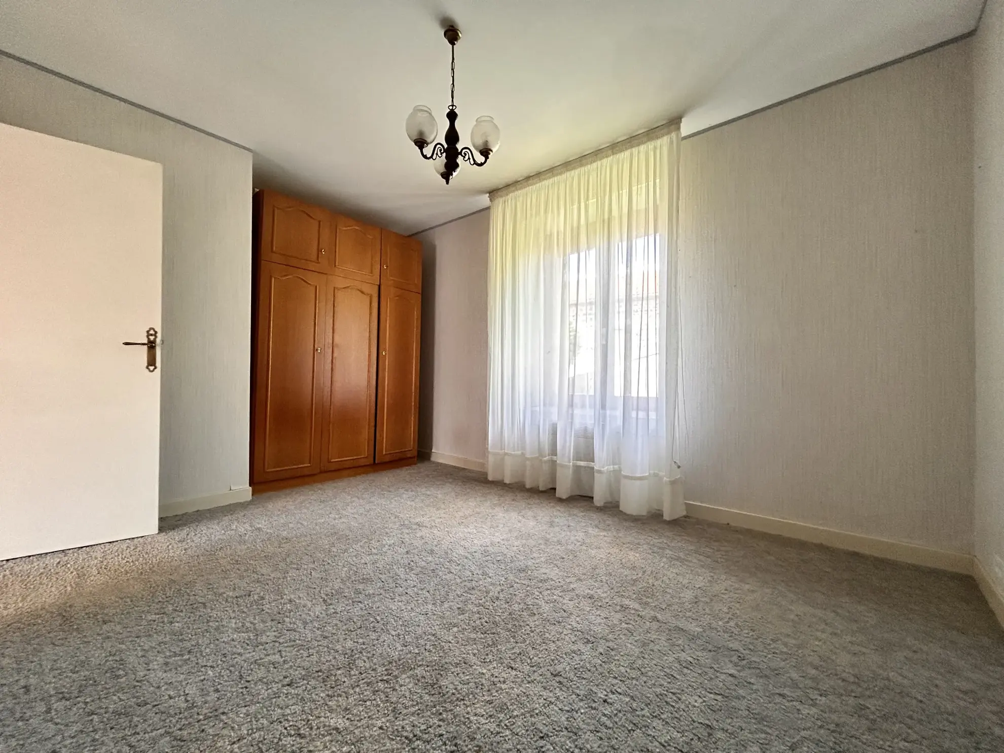 Maison familiale à Beaune le Chaud, secteur rural, 2 chambres, terrain de 332 m² 