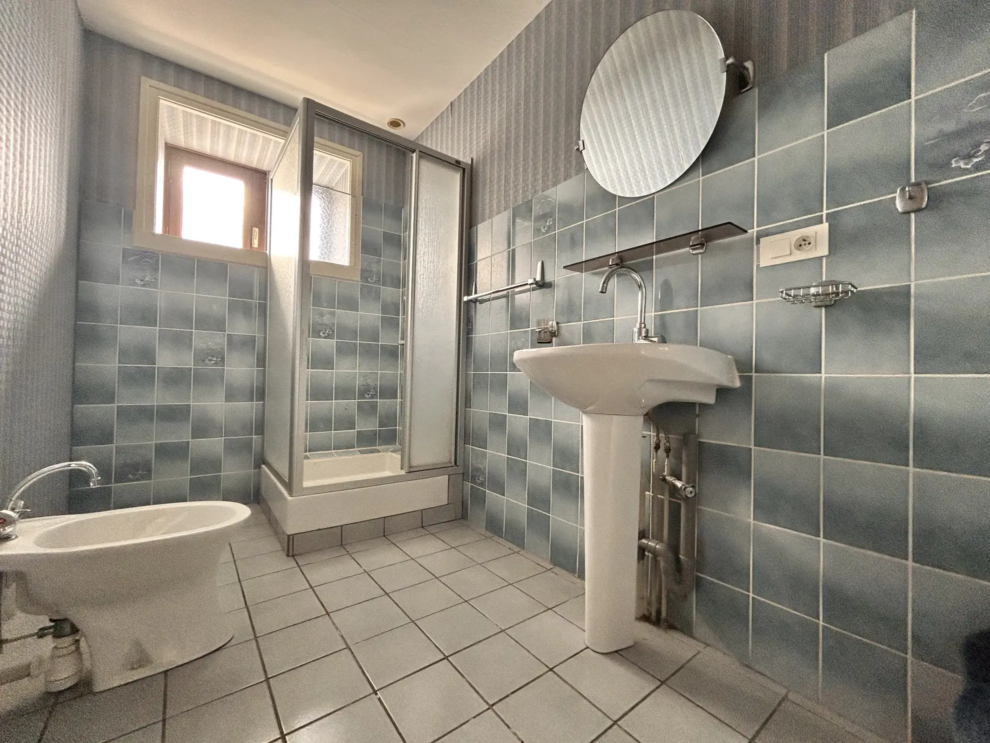 Maison familiale à Beaune le Chaud, secteur rural, 2 chambres, terrain de 332 m² 