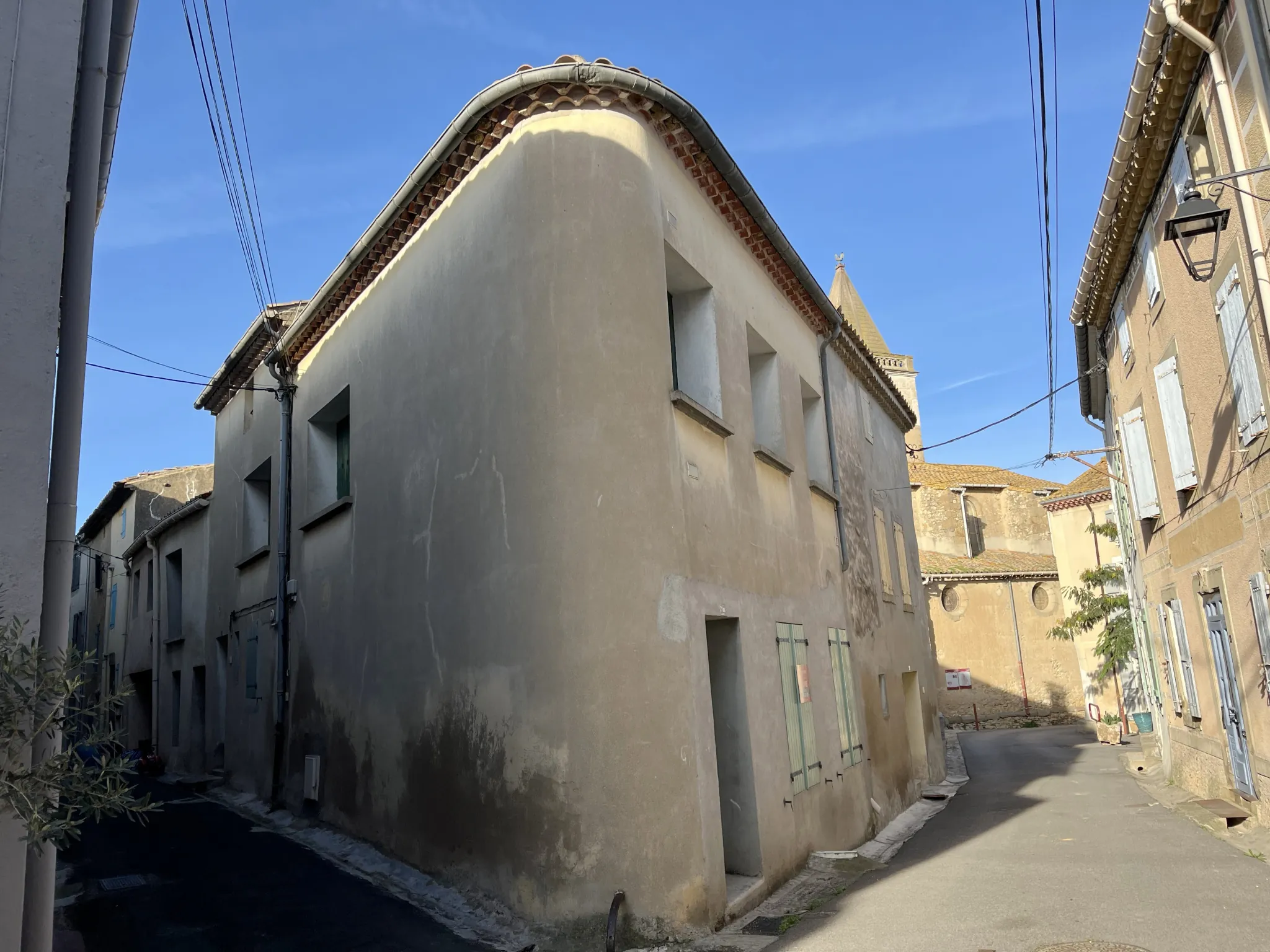 Maison de village avec appartement et studio à Saint-Laurent-de-la-Cabrerisse 