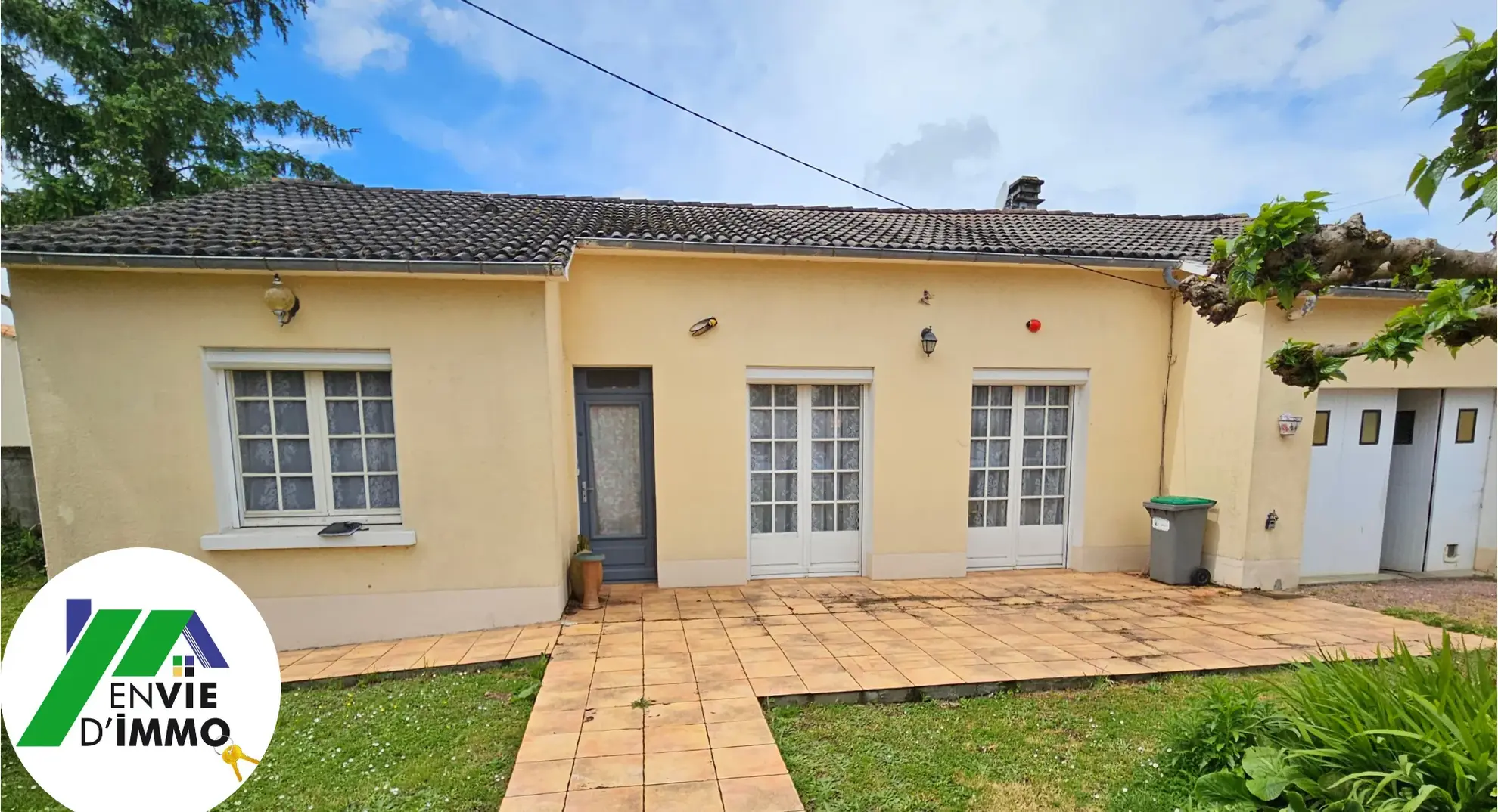Maison de plain-pied à Niort avec 3 chambres, garage et jardin clos
