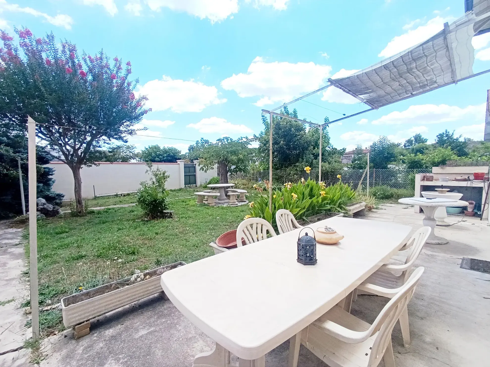 Maison de 81 m² avec terrasse et jardin proche d'Agen 