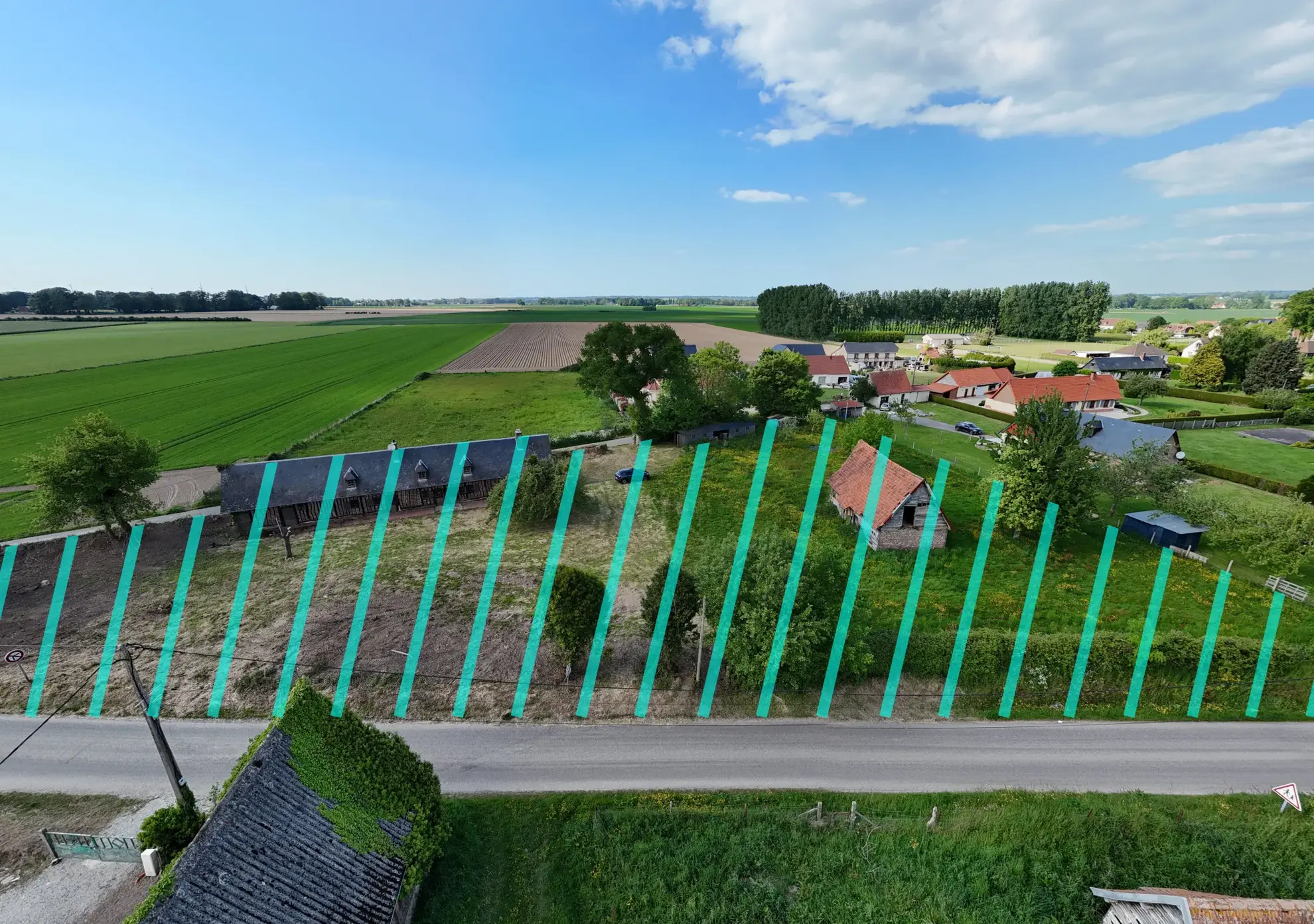 Longère à Auppegard avec grand terrain, dépendances et potentiel de division 