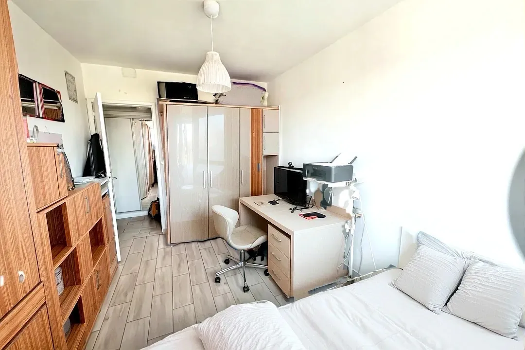 Appartement T4 à Douai avec parking et cave, secteur Jeanne d’Arc, investissement idéal 