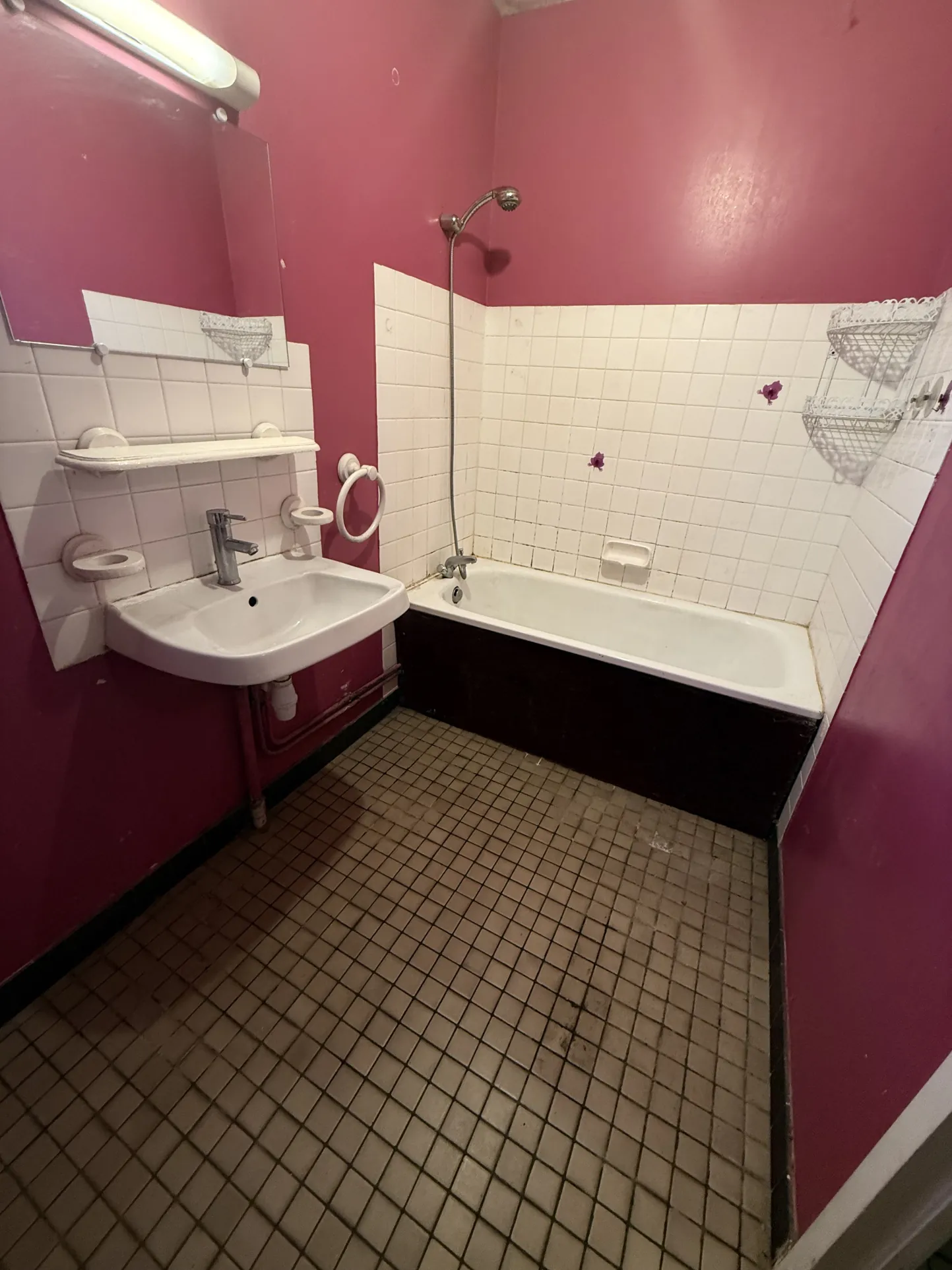 Maison de 124 m² à Vendat avec garage, terrasse et 4 chambres 