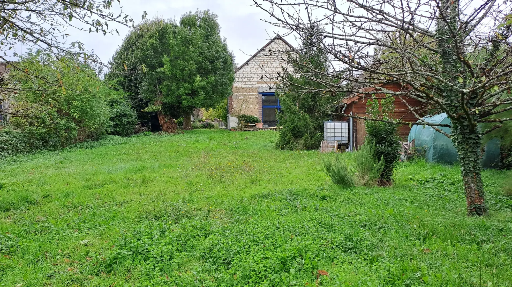 Charmante maison familiale avec 4 chambres à Volgre, Bourgogne 